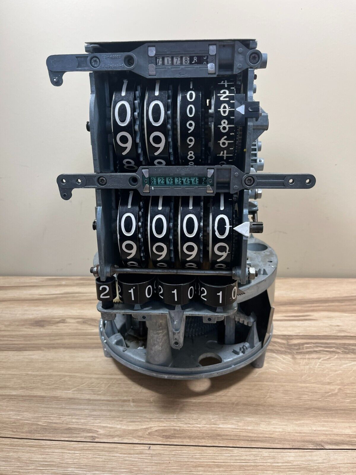 Veeder Root Gas Pump Meter Pump Mechanical  Fuel Calculator Vintage