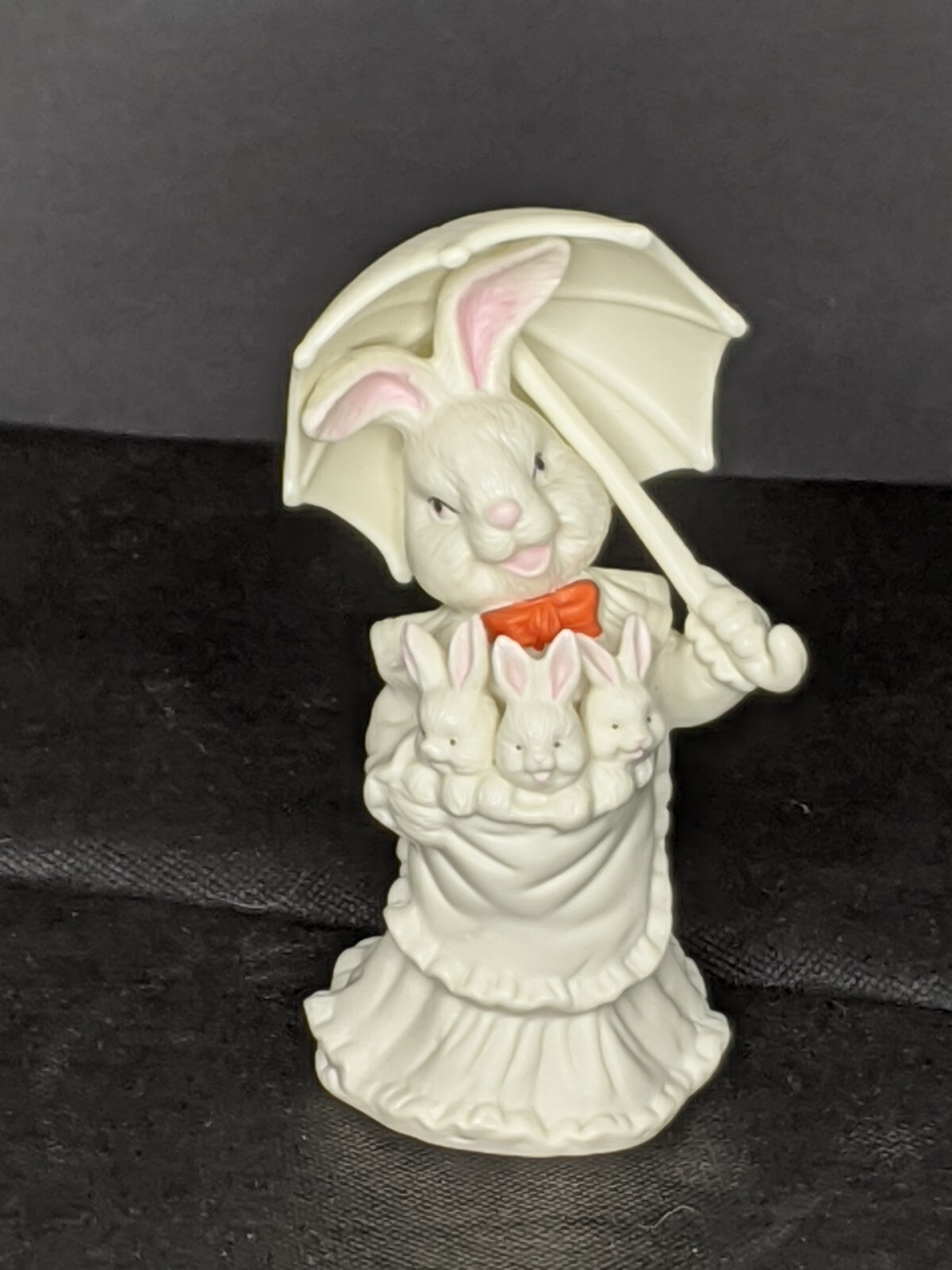 Bunny Rabbit Decor Mom and Kids Umbrella Porcelain Figurine 5.5\