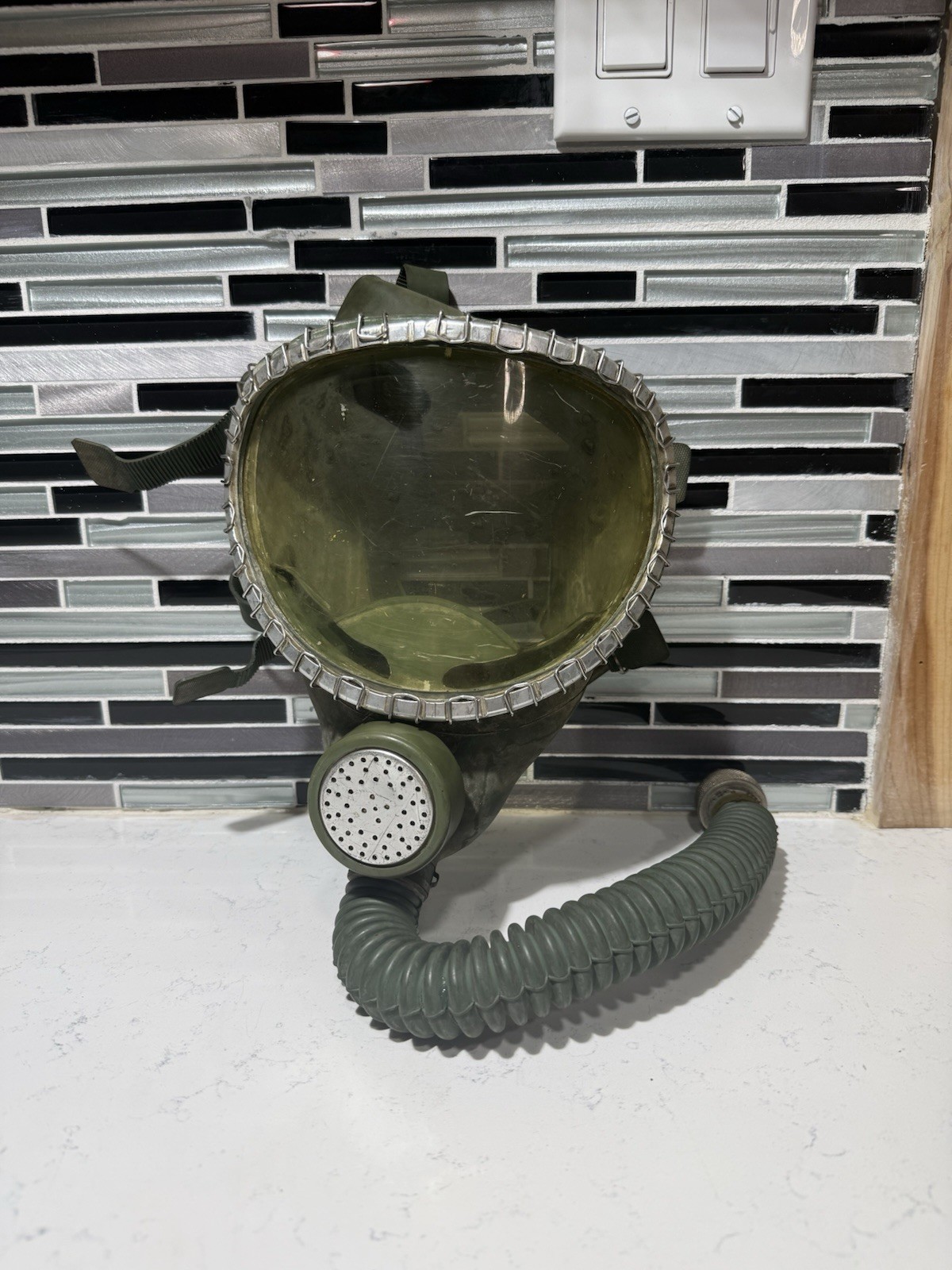 Vintage MSA Clearvue Gas Mask Facepiece & Hose Mine Rescue Firefighter Display