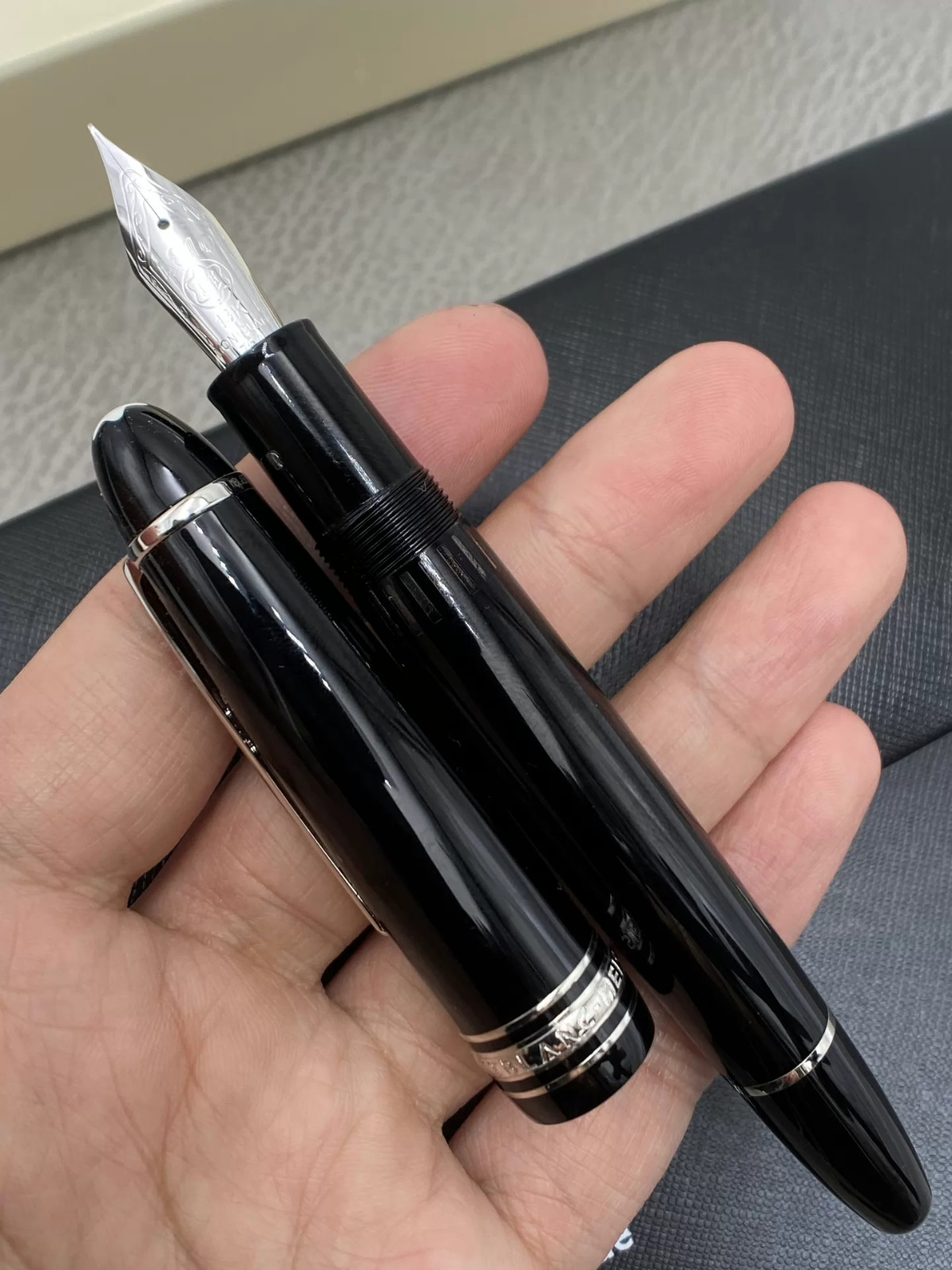 Montblanc Classic Meisterstuck 146 Black Fountain Pen With Gift Box