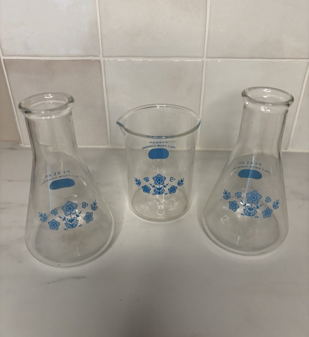 SET VTG 1977 Pyrex Butterfly Gold Blue Corning Centennial Glass Erlenmeyer Flask