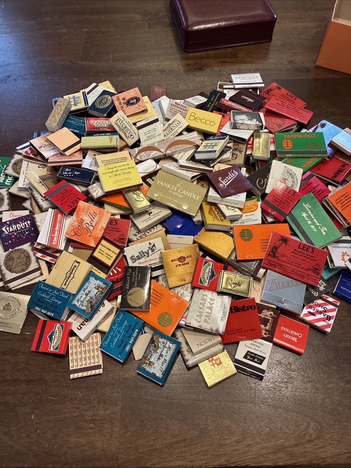 🔥 Huge Lot Of Over 300 Vintage 1970s MATCHBOOKS Matches All Over USA