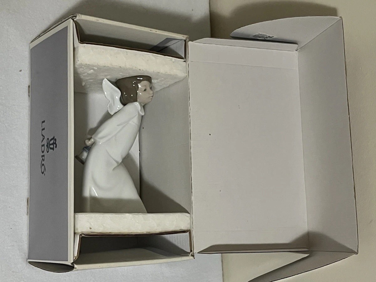 Lladro “Curious Angel” with Box 9 1/2” Tall #4960 Vintage 1977 Precious