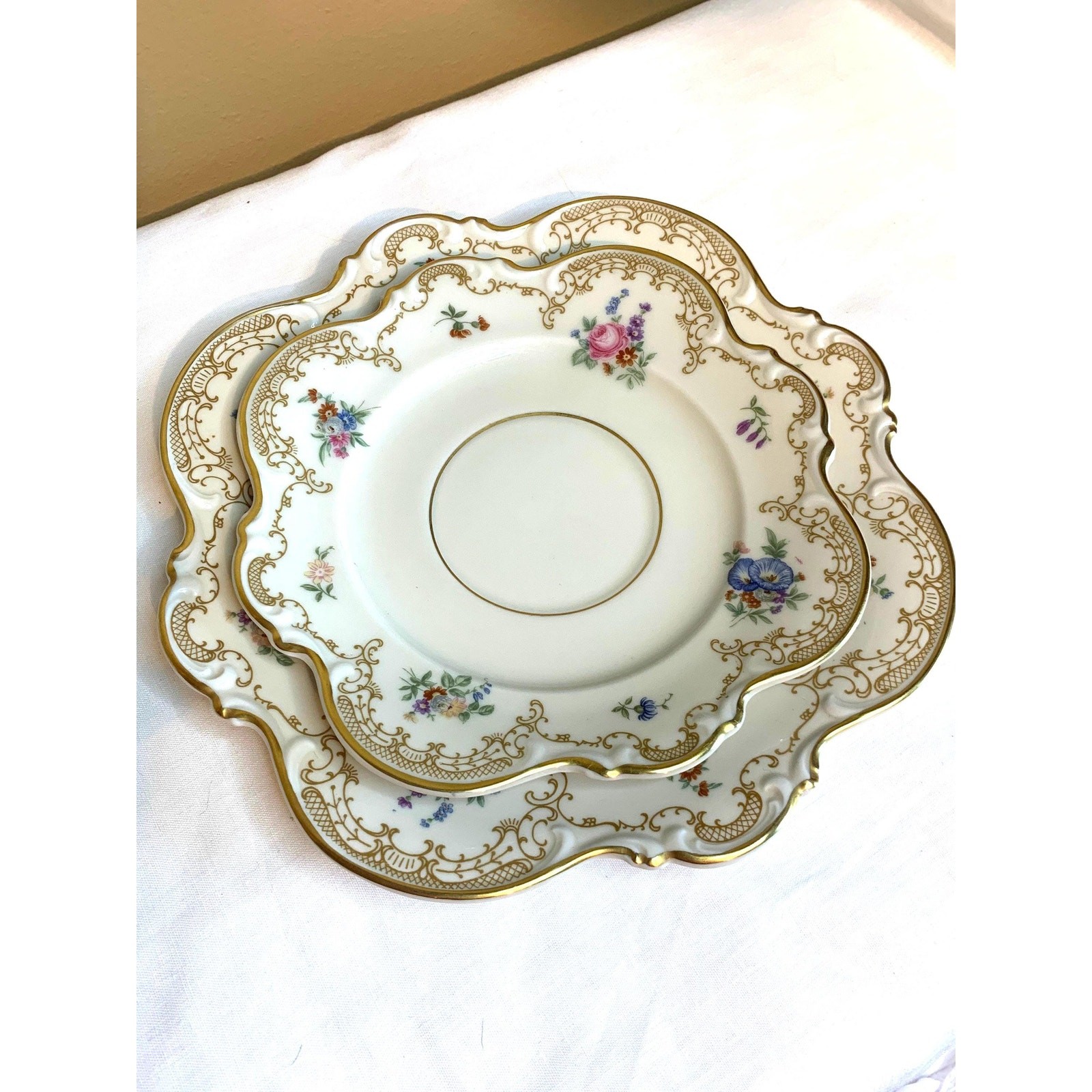 HUTSCHENREUTHER SELB 2pc German Plate Set