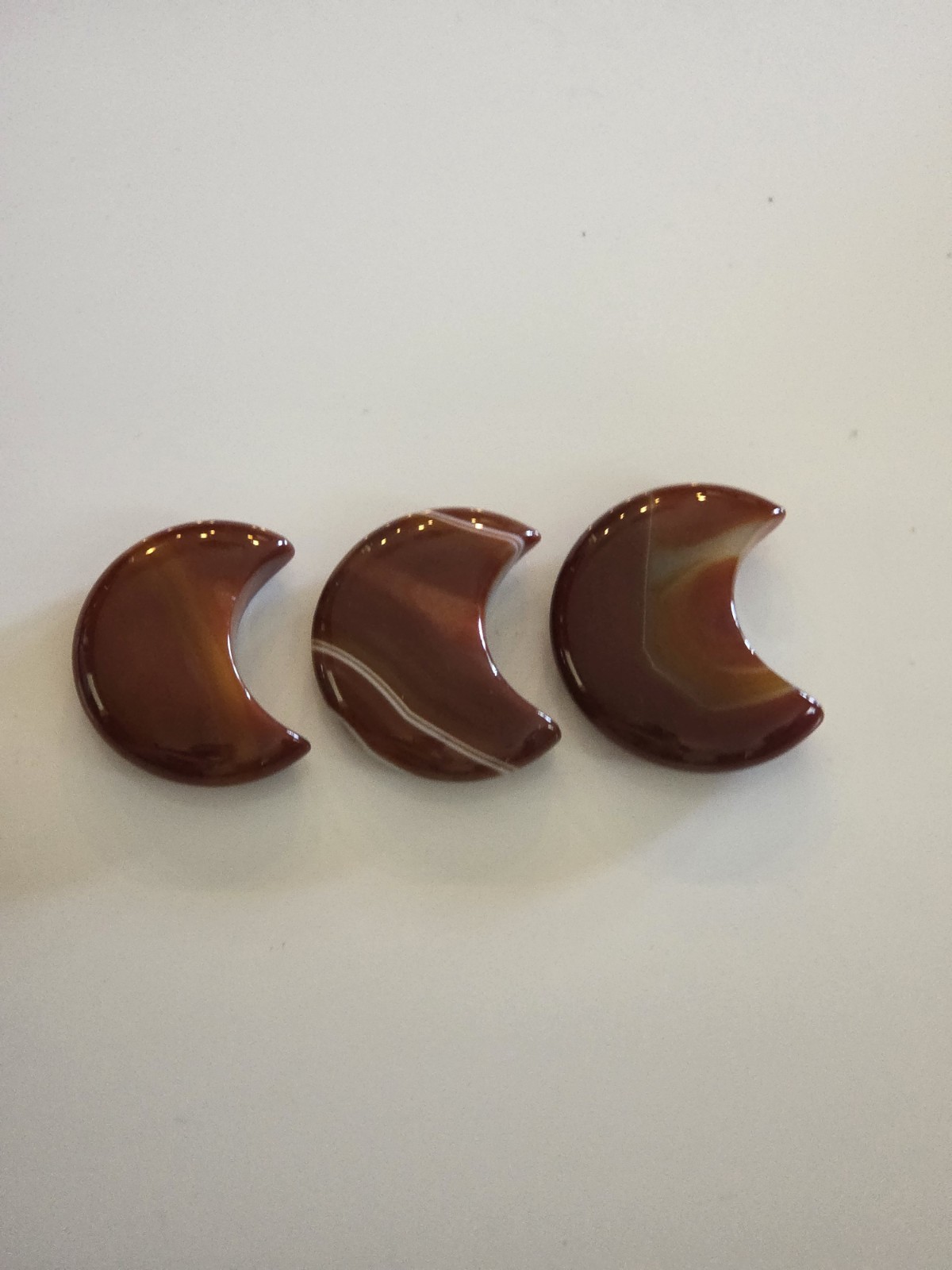 KCGS 3pc Carnelian Stone Moon Carving Quartz Crystal Specimen 164g #0194