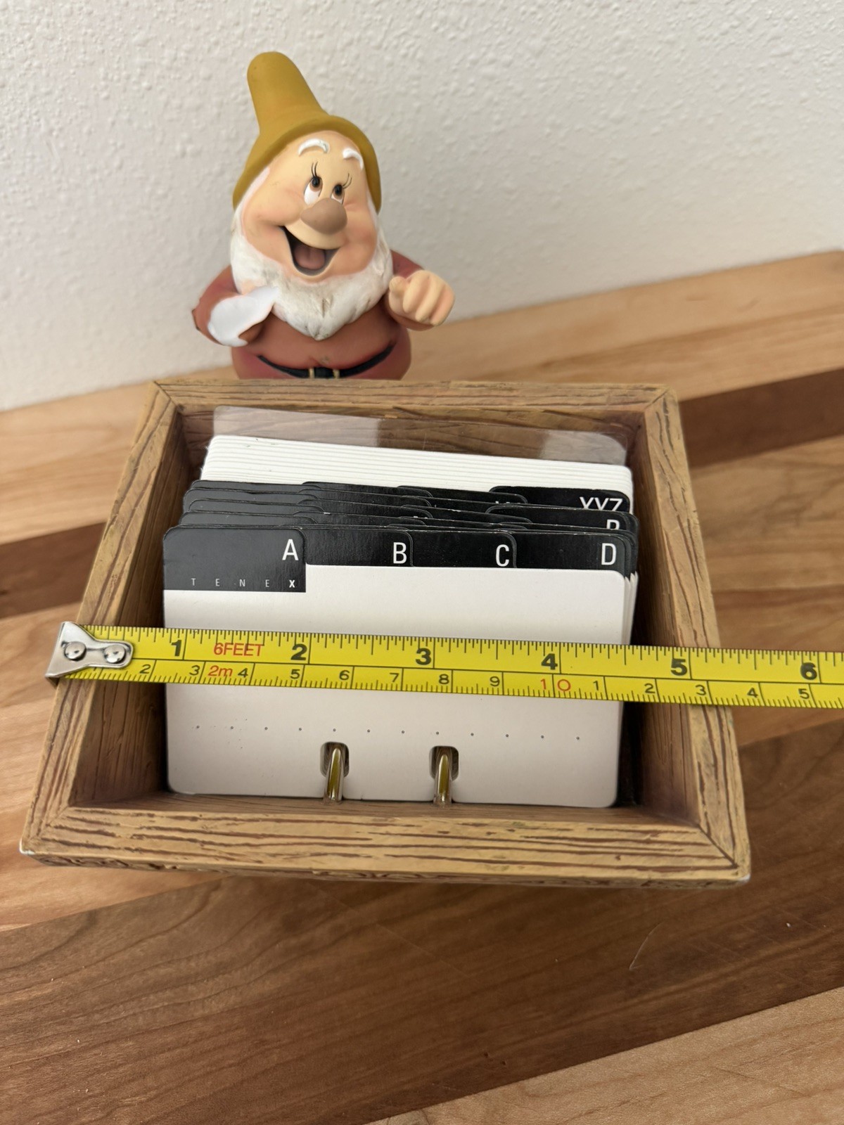 Vinatge Walt Disney Snow White & The Seven Dwarfs Happy Desk Rolodex *see note