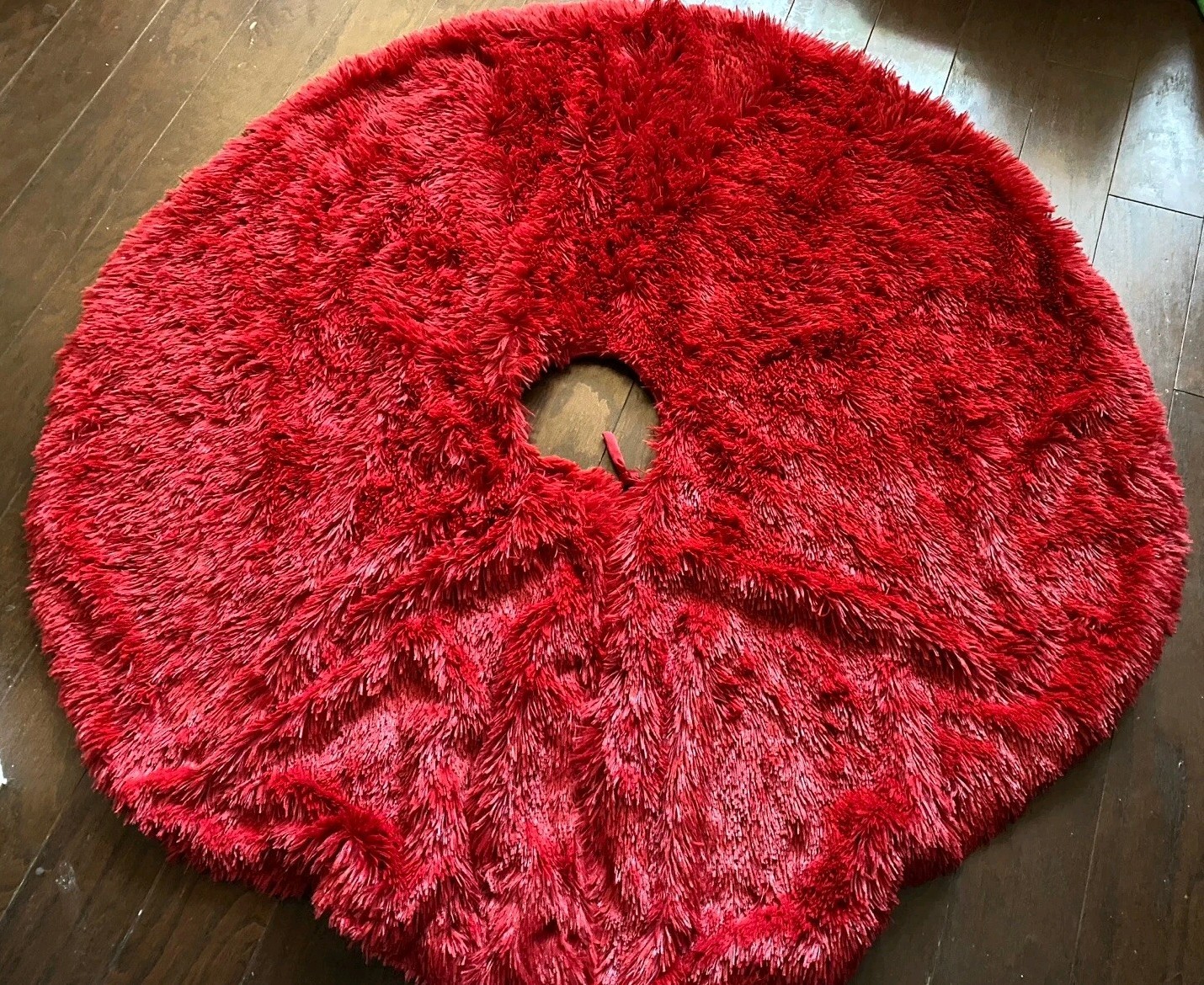 Berkshire Blankets Dark Red Shaggy Faux Fur Christmas Tree Skirt 56”