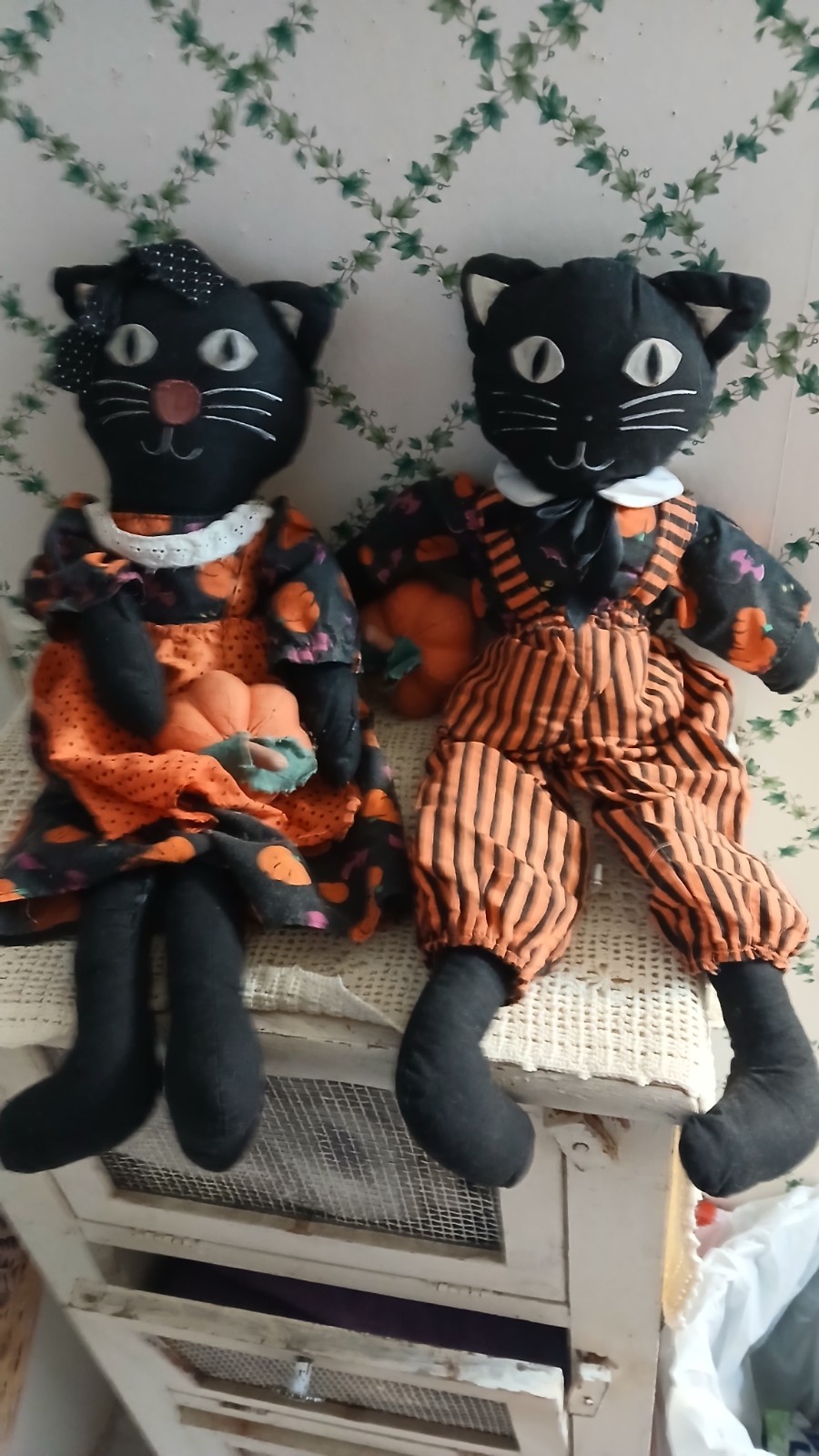 2-LILLIAN VERNON 🎃 BLACK CATS 🐈‍⬛️🐈‍⬛️1-PAIR BOY & GIRL SOFT BODIES & CLOTHES