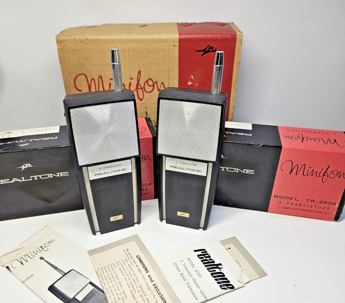 Vintage Realtone TR-6504 5 Transistor Walkie Talkies Pair Box Manuals Untested
