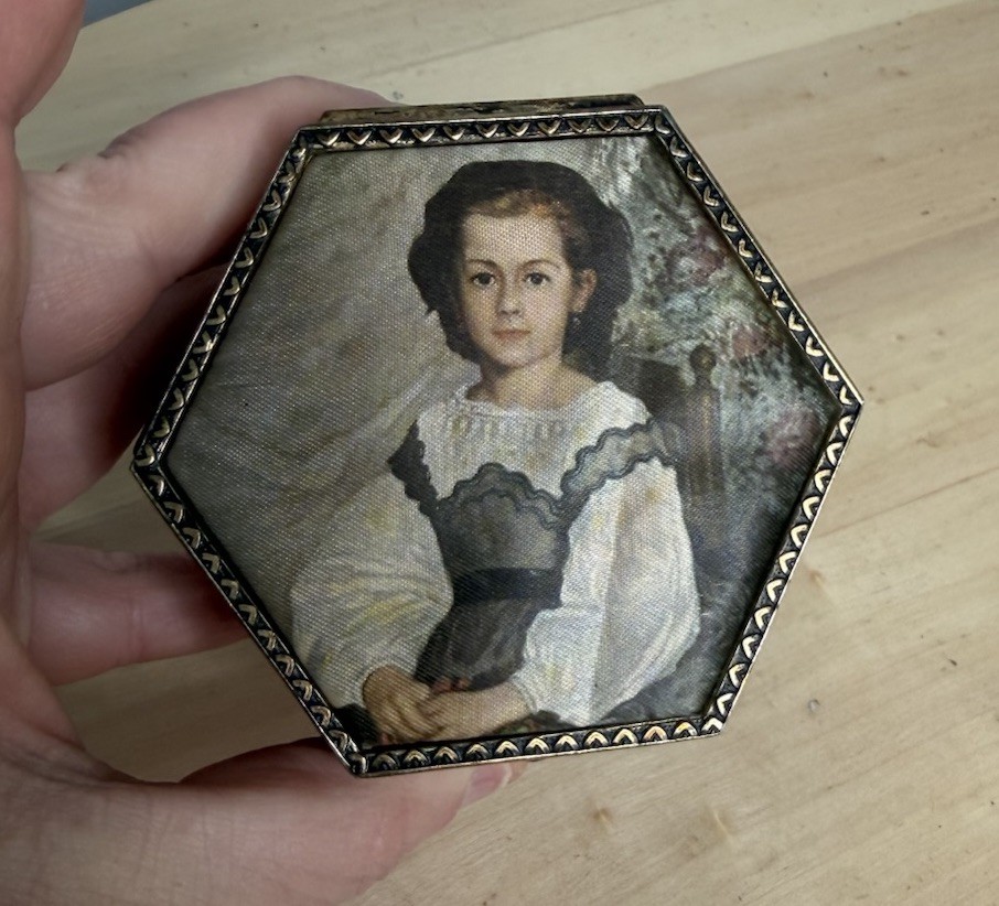 Vintage Mademo Iselle Romaine Lacaux Renoir Trinket Jewelry Box