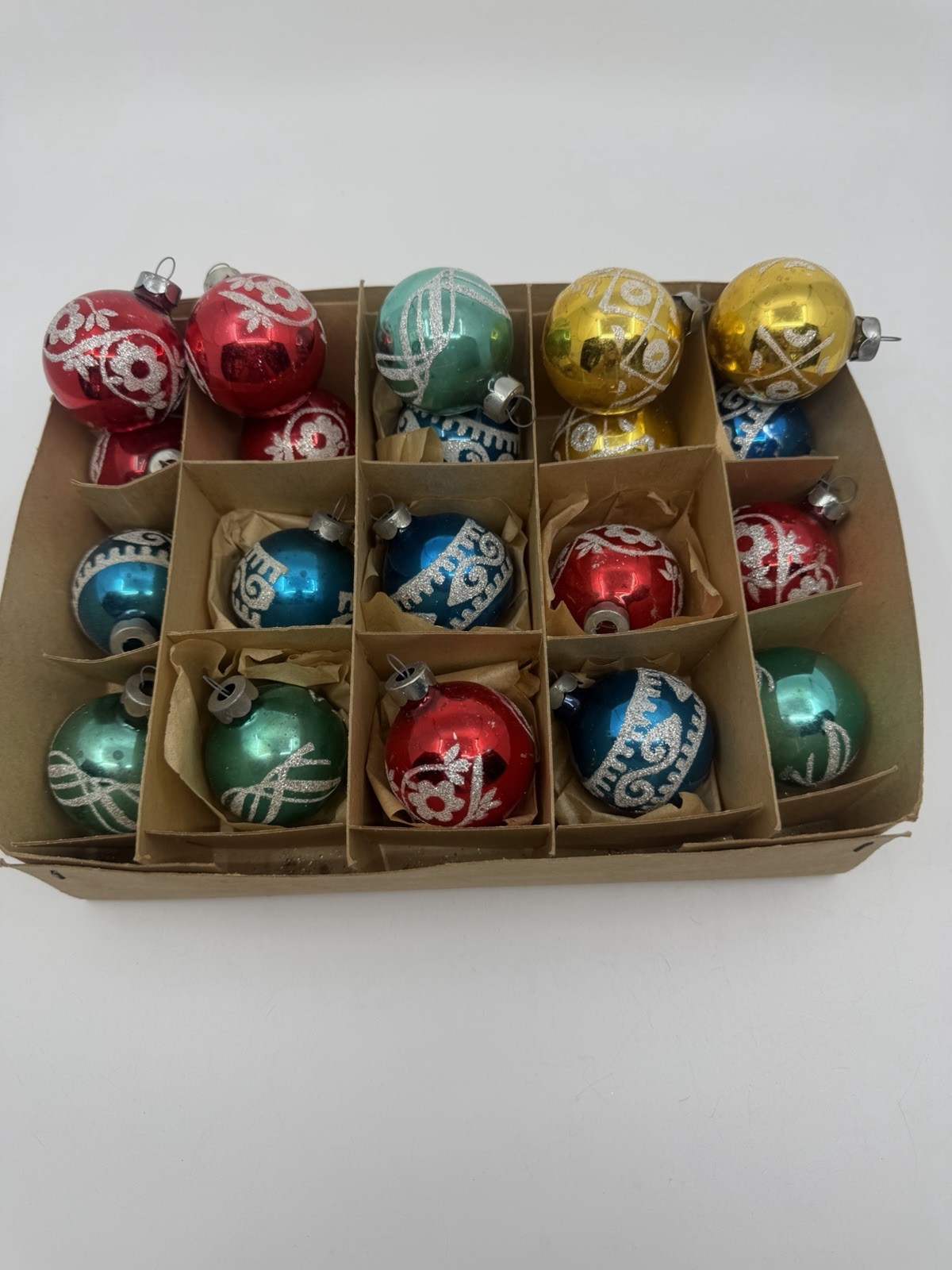20 Vintage HOLLY 1960s Old Fashioned Glass Christmas Tree Ornaments 1 5/8”