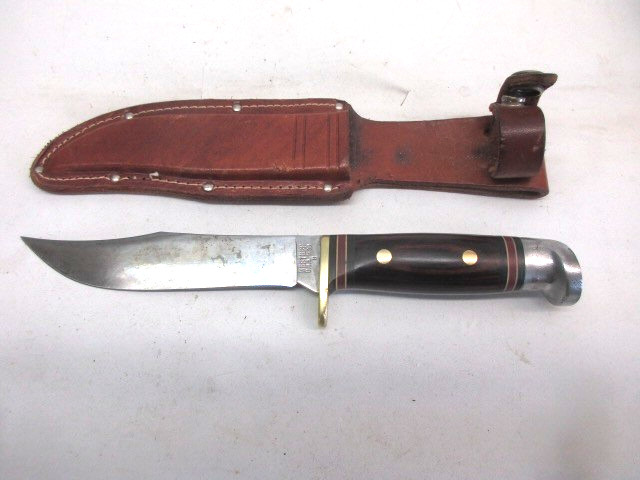 Vtg Western W36 Fixed Blade Hunting Knife, code B, 1978, with original sheath