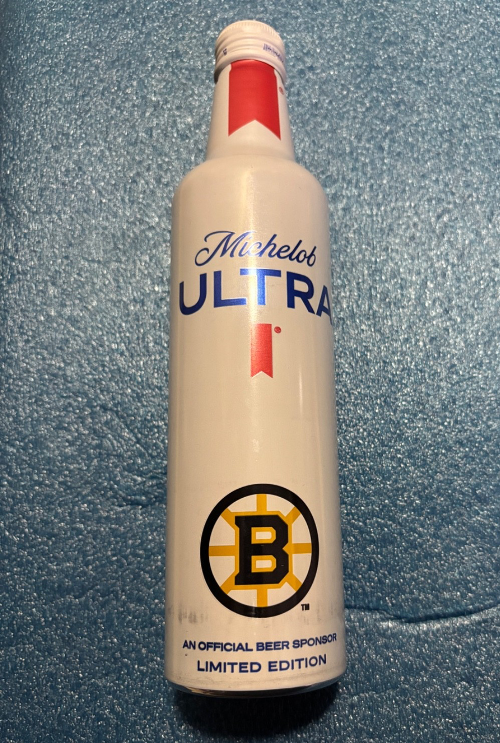 NEW 2026 MICHELOB ULTRA NHL BOSTON BRUINS ALUMINUM BOTTLE CABOTTLE CAN 2 SIDED