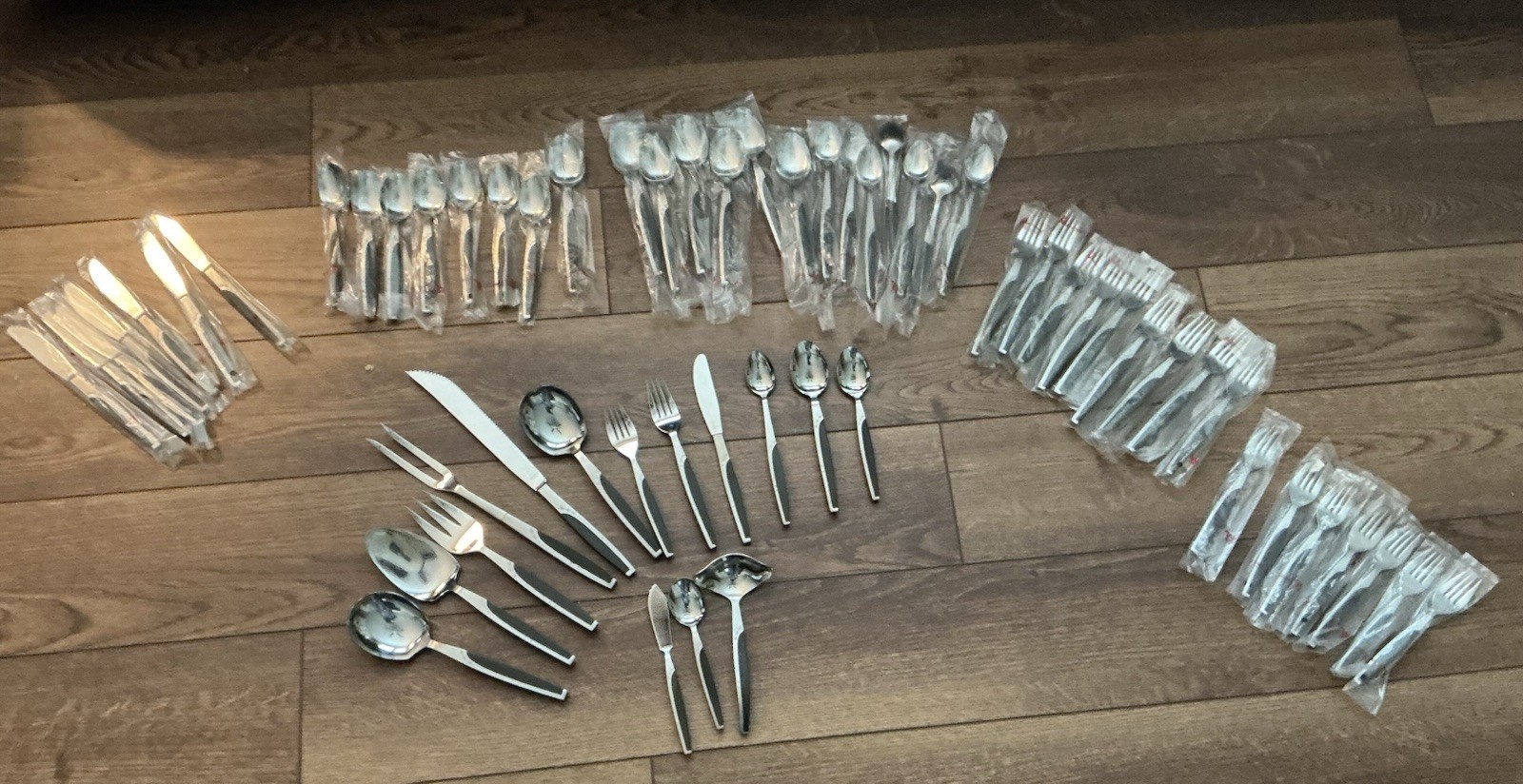57Pc Vitg MCM Mar-Crest Ebony Elegance Stainless Atomic Set W/ Serving Never Use