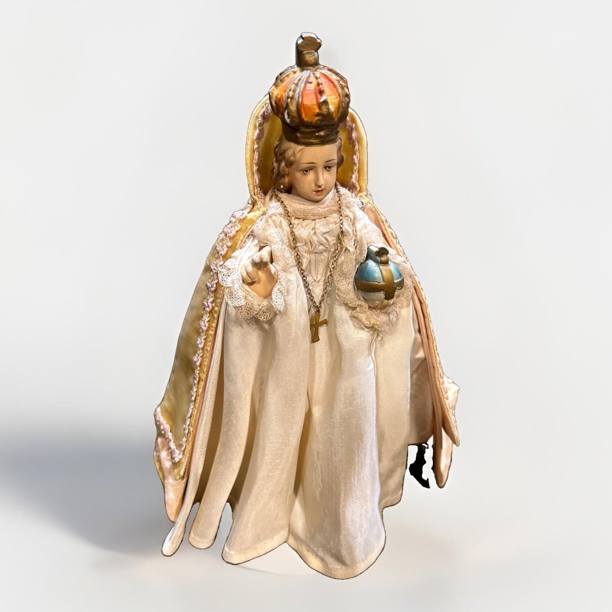 Vintage Columbia Statuary Infant Jesus of Prague C.S.145 11in Vestments