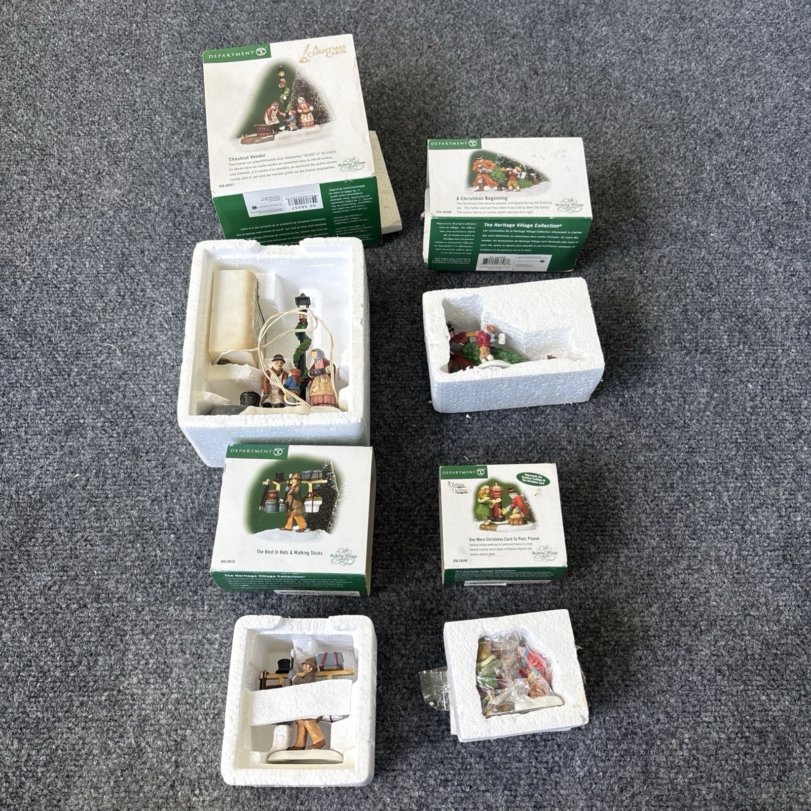 Lot Of 4 Department 56 PEOPLE VENDORS ACCESSORIES Heritage Dickens Village