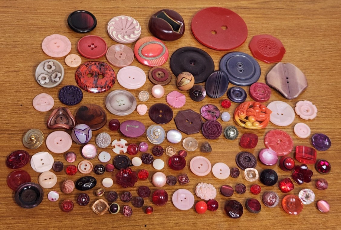 Lot Of 120+ Vintage & Antique Buttons Red & Pink