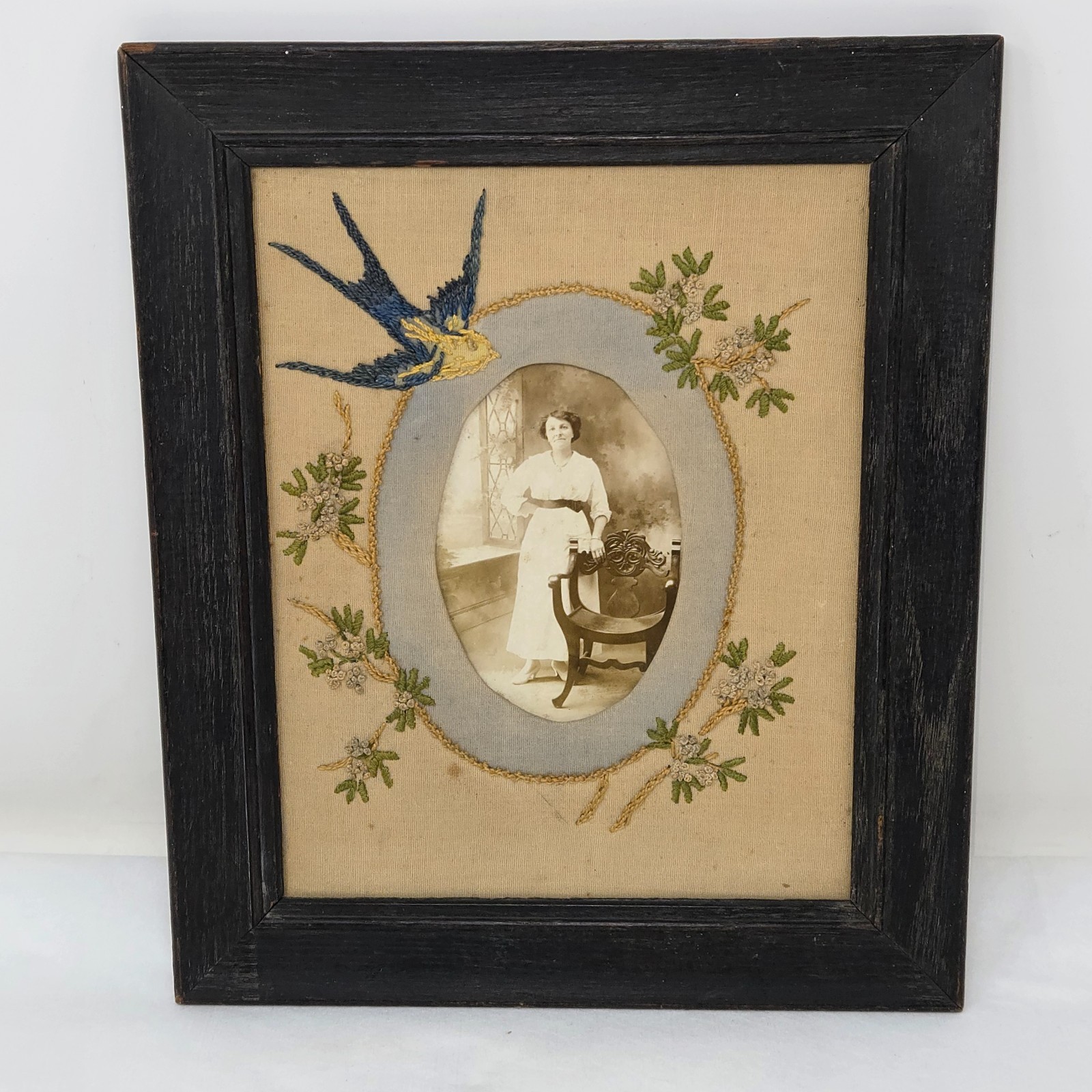 ANTIQUE FRAMED PHOTO VICTORIAN WOMAN HAND EMBROIDERED FLORAL & SWALLOW LINEN MAT