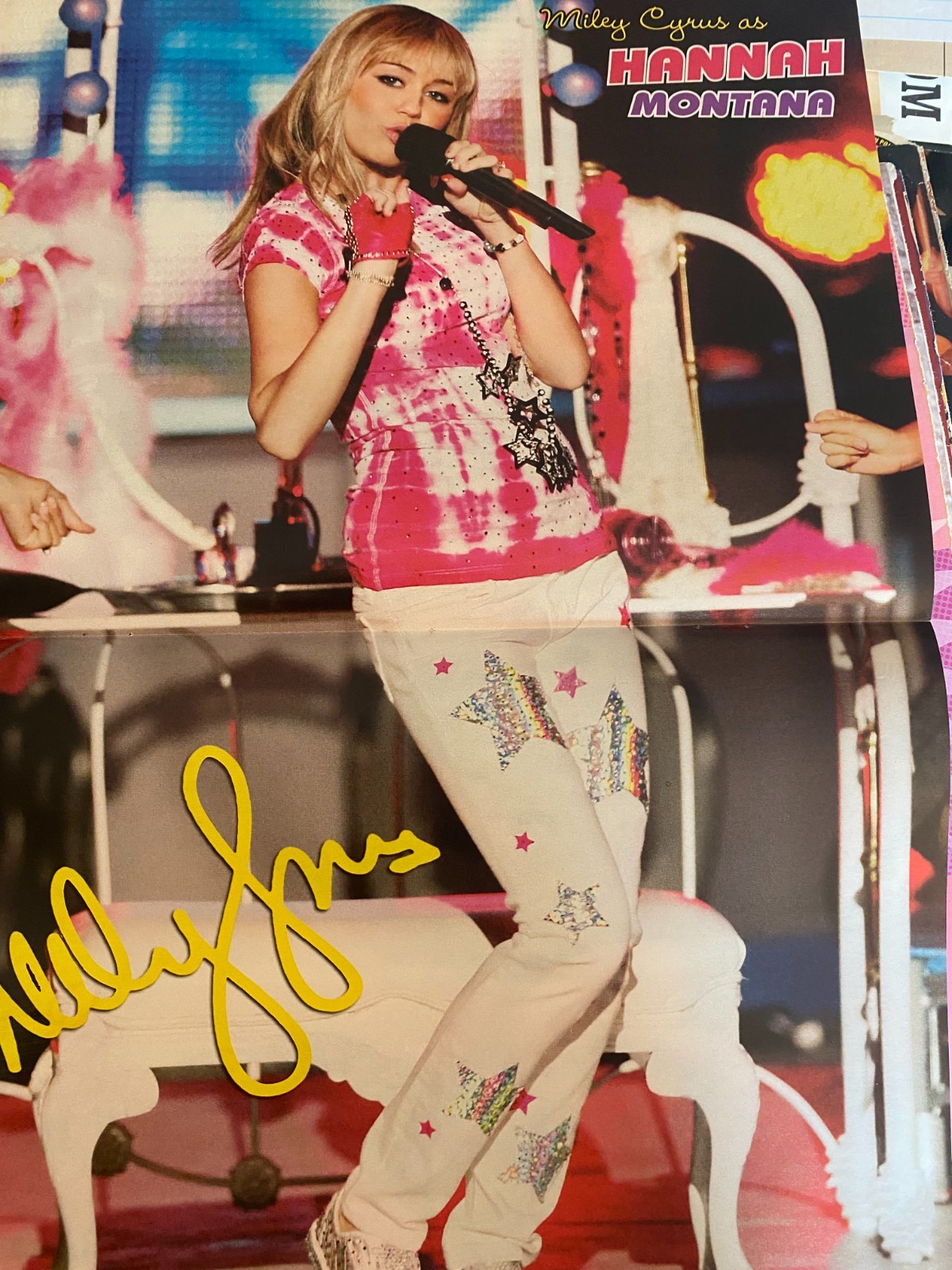 Miley Cyrus, Two Page Vintage Centerfold Poster