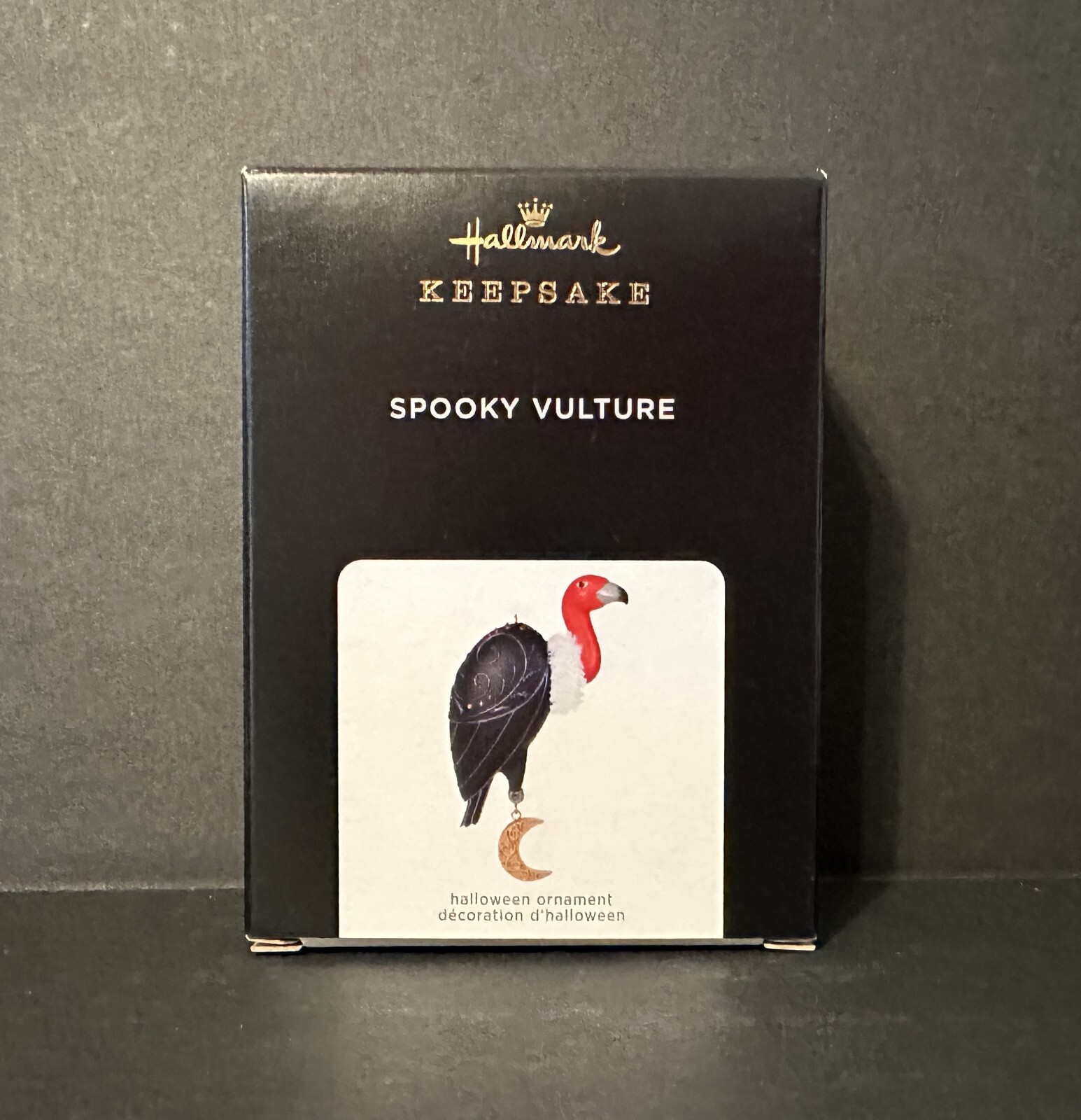 2021 Hallmark Spooky Vulture Halloween Keepsake Ornament