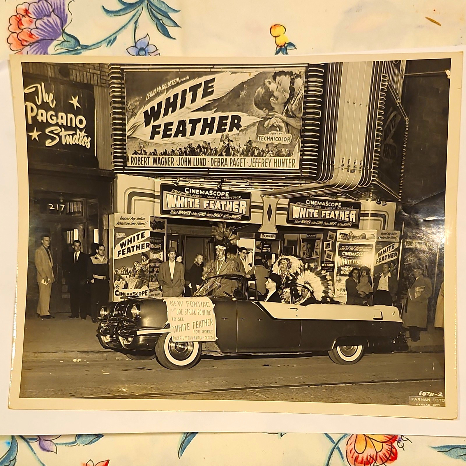 Farnan Foto Signed 1955 White Feather Premiere B&W 8x10 Press Photo Wagner
