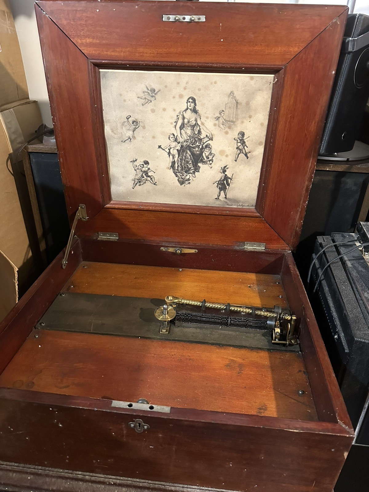Antique 1890’s REGINA Victorian Mahogany Table Top Music Box 