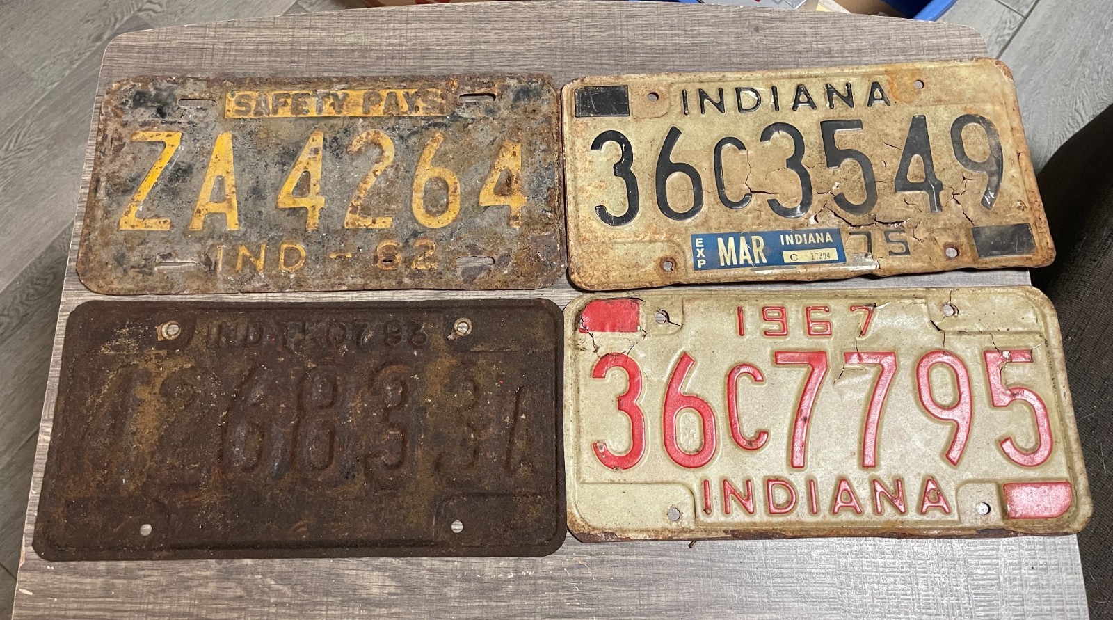 Lot 4 Vintage Indiana License Plates 1962 1967 1975 Rustic Collectible