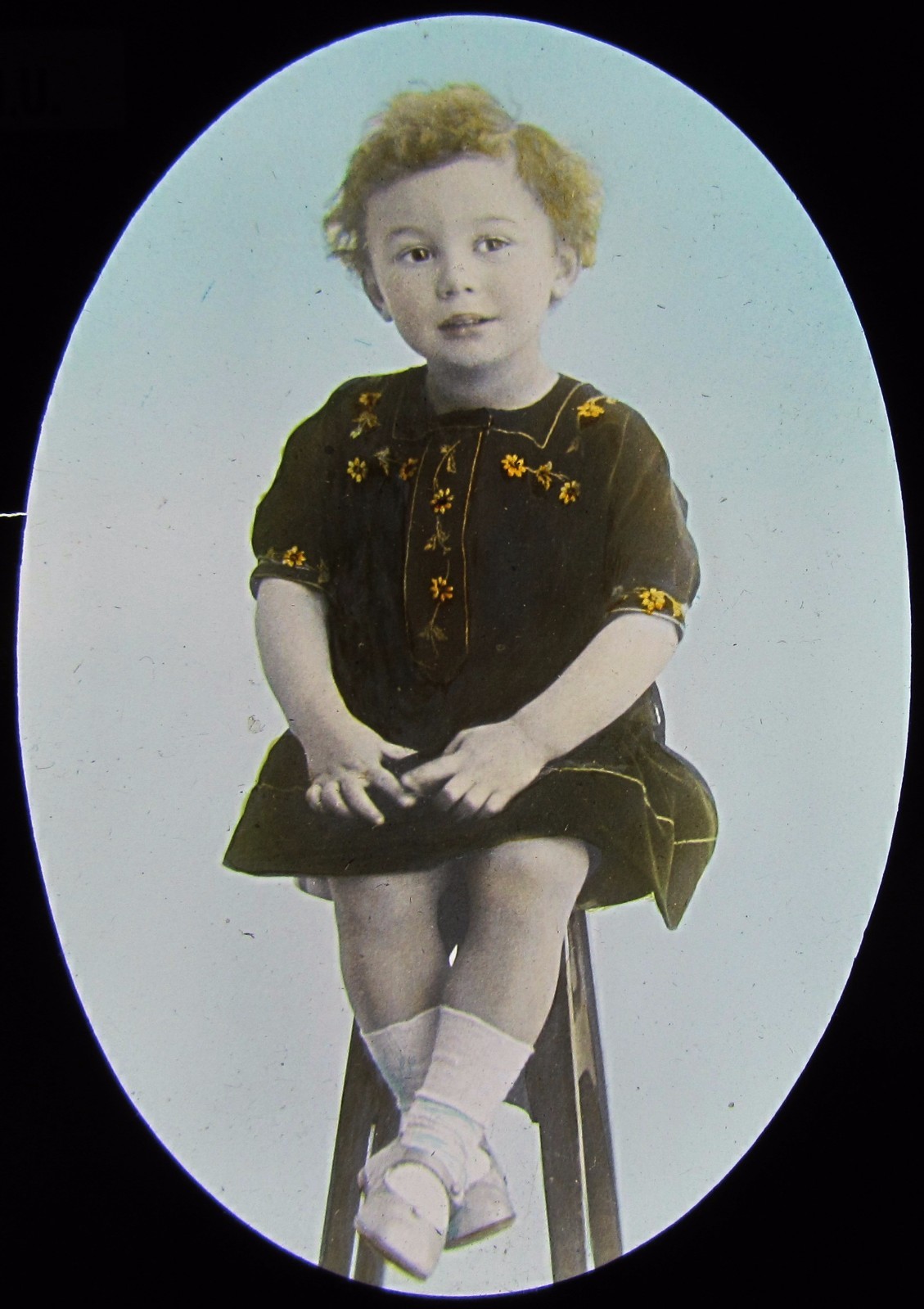Glass Magic Lantern Slide YOUNG GIRL TITLED TRYING TO SMILE C1900 PHOTO  