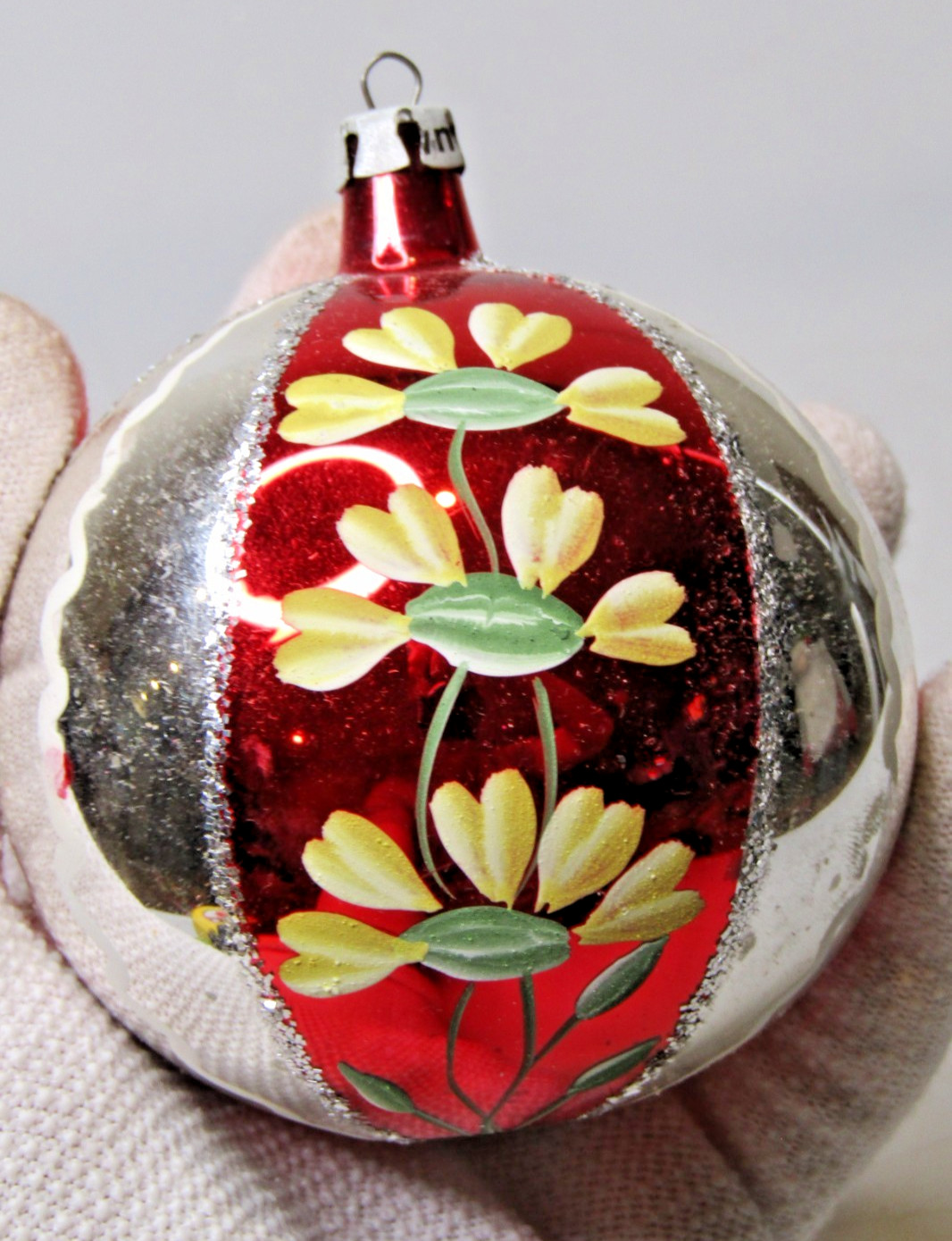 VTG Glass Glitter GOLD FLOWER Pictured Large BALL Christmas Ornament Poland RED