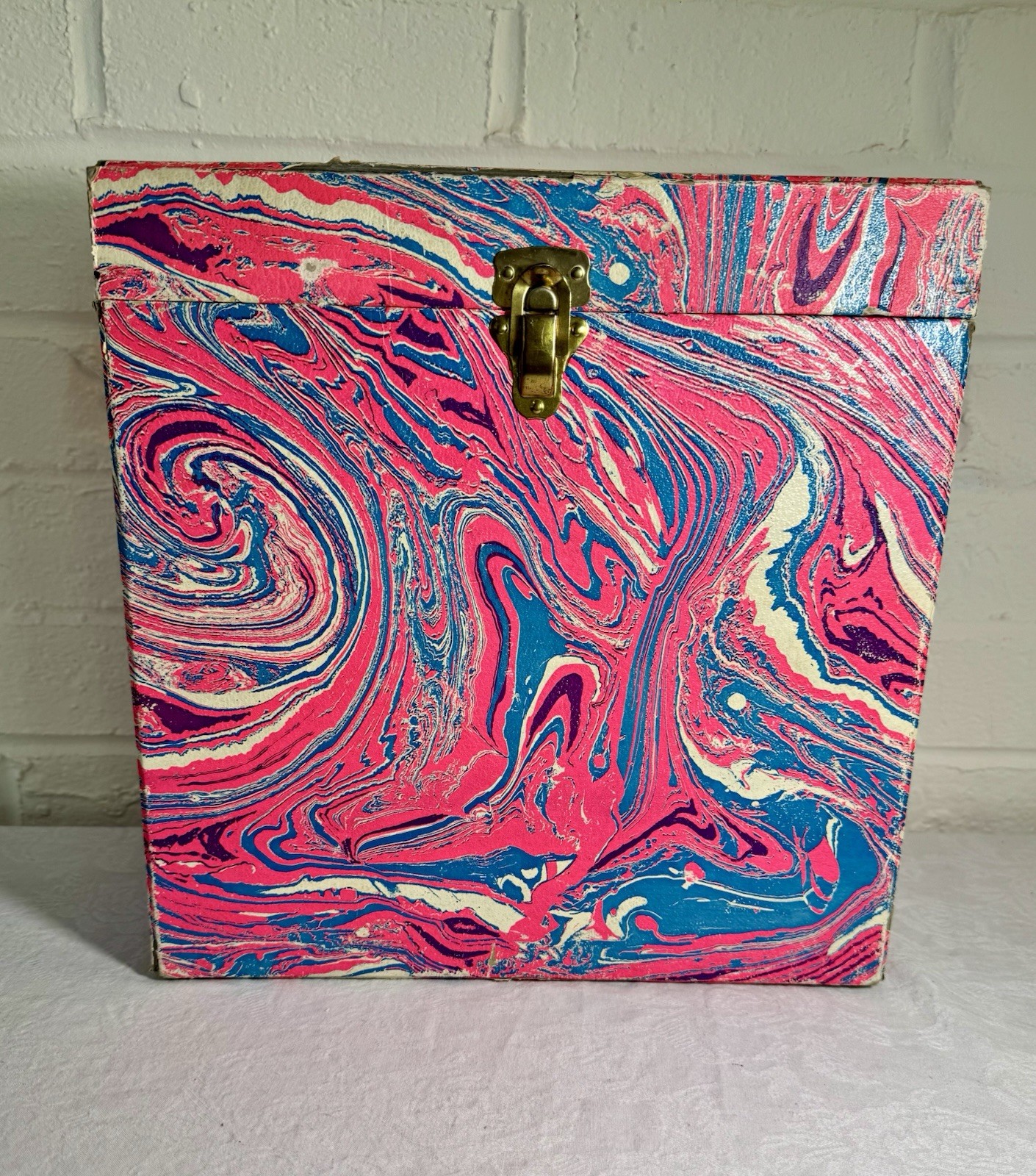 VTG 60s 70s Psychedelic Record Box Vinyl Storage Case Mod Groovy Pink Decor Art