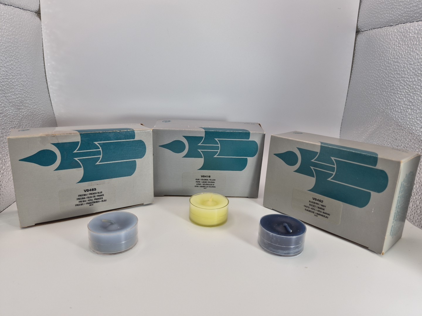 25- PartyLite Universal Tealights Various Scented Candle Mixed Lot Blue Yellow 