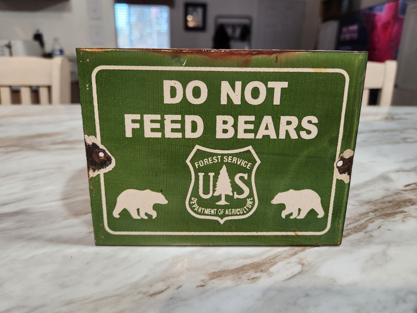 Vintage US Forest Service Do Not Feed Bears Porcelain Sign National Park Service