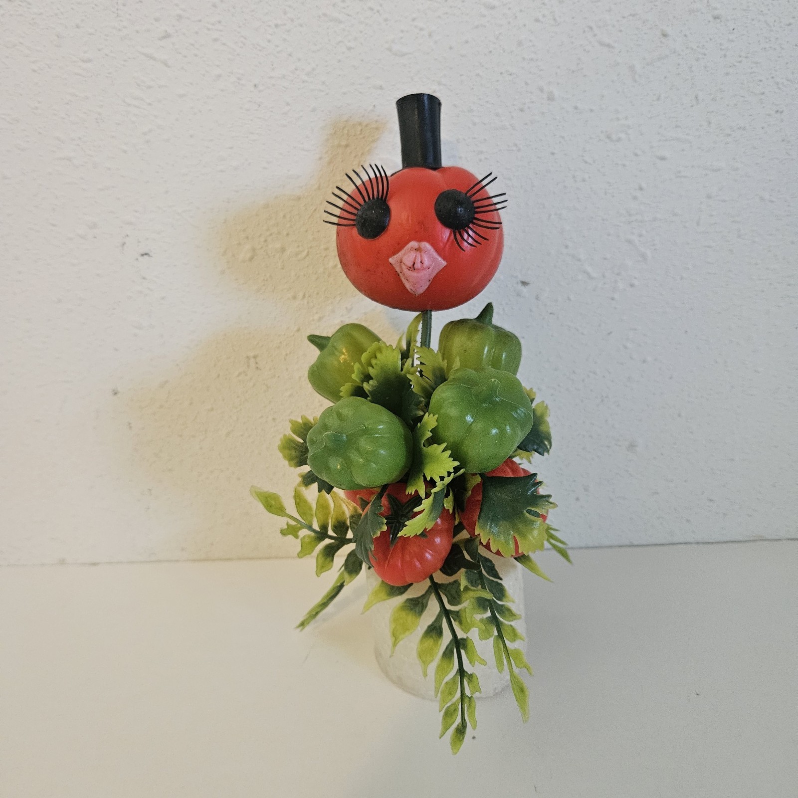VTG 60s Anthropomorphic Veggie Head Kitchen Decor Kitschy Eyelashes Hong Kong