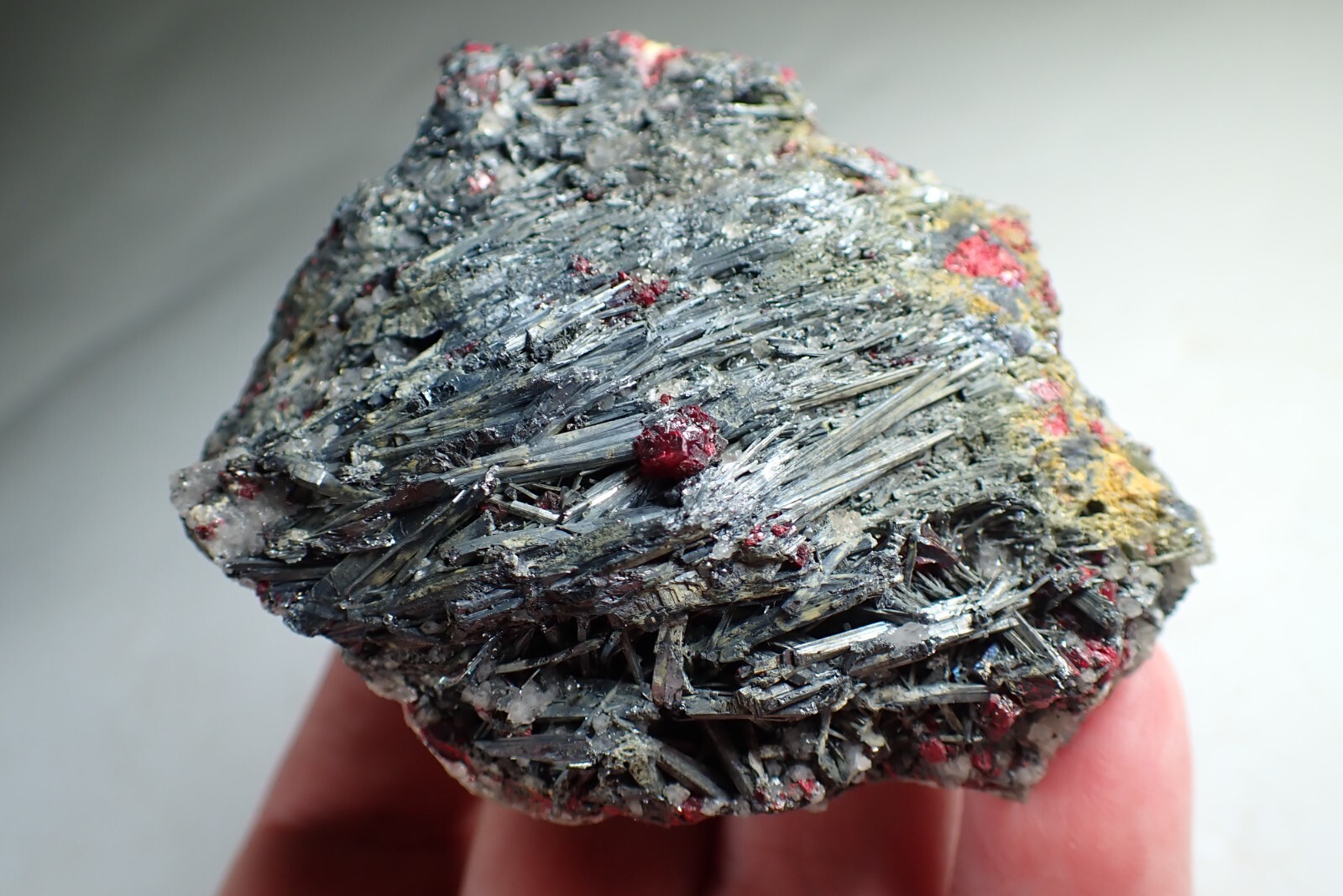 CINNABAR * RED CRYSTALS ON STIBNITE FROM RARE LOCALITY  Nikitovka, UKRAINE