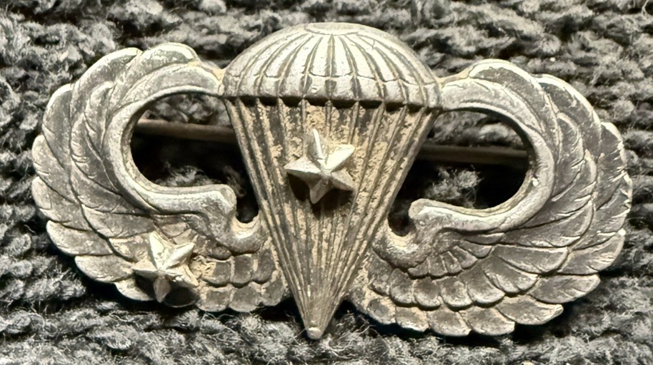 Beautiful WWII  Combat Jump Wings with Two Stars 