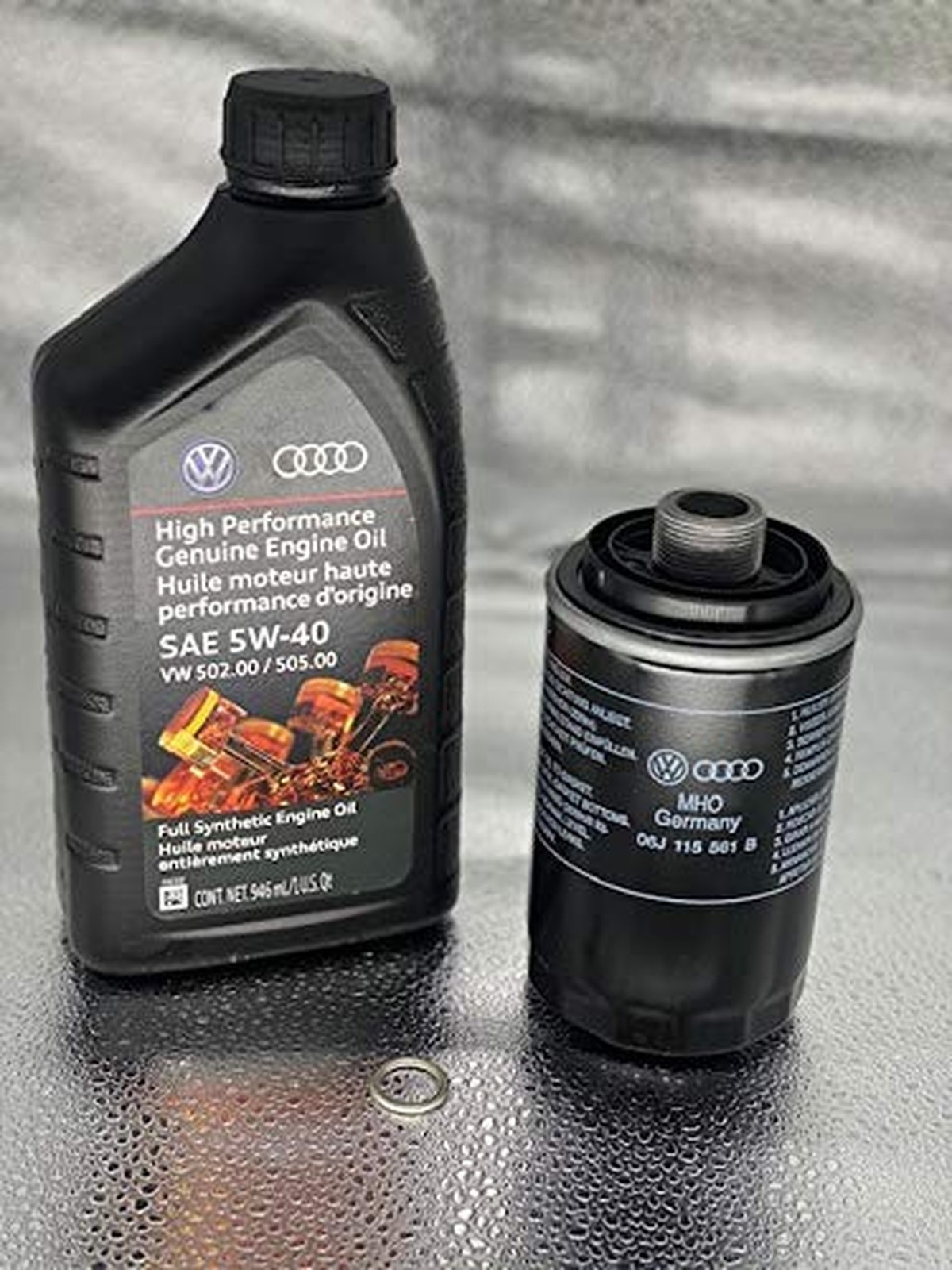 AUDI Genuine Oil Change Kit. Filter, Gasket, and 5 qts of Synthetic Oil