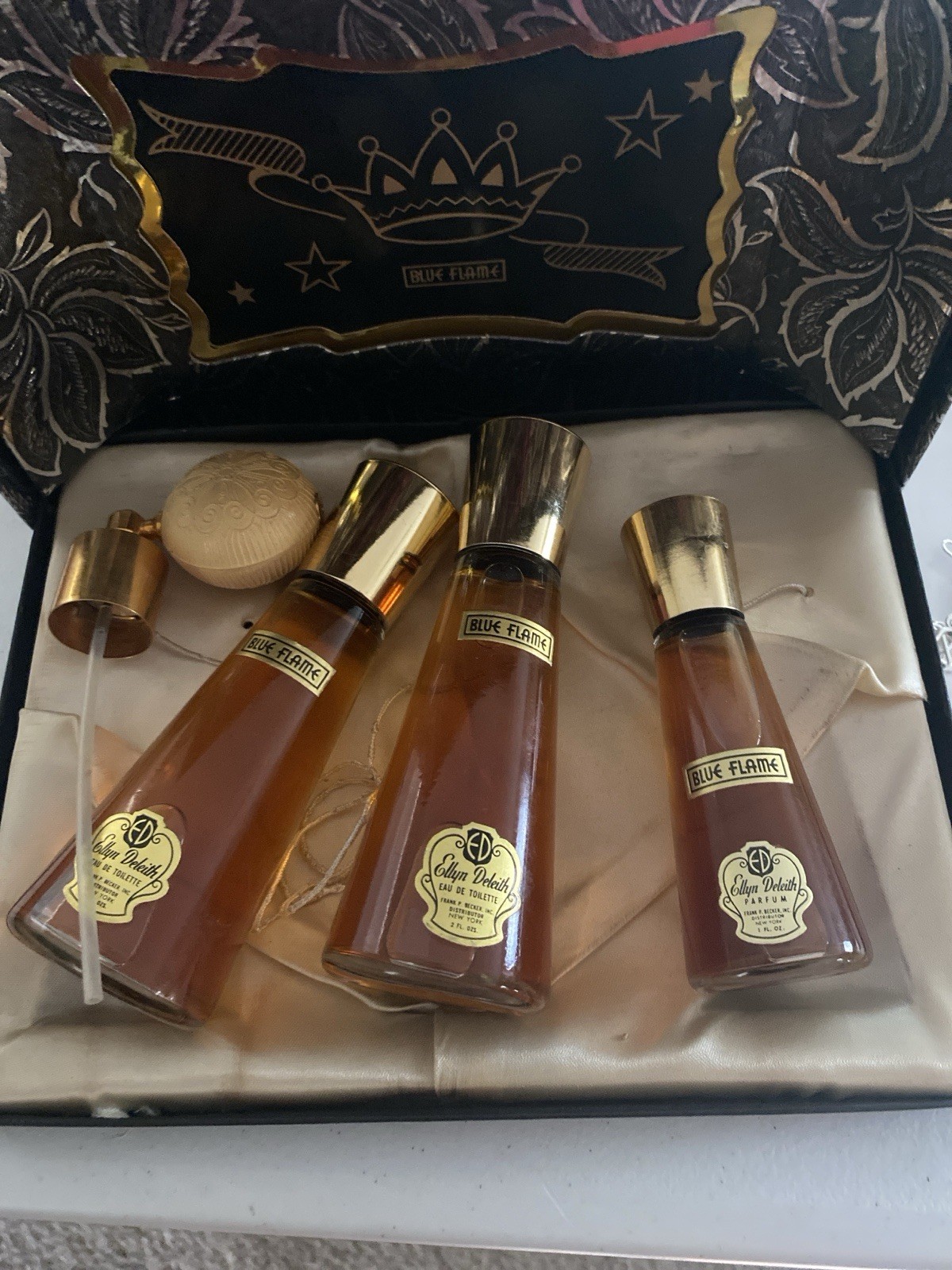 Vintage Gift Box Set Ellyn Deleith Blue Flame Perfume with Atomizer NOS