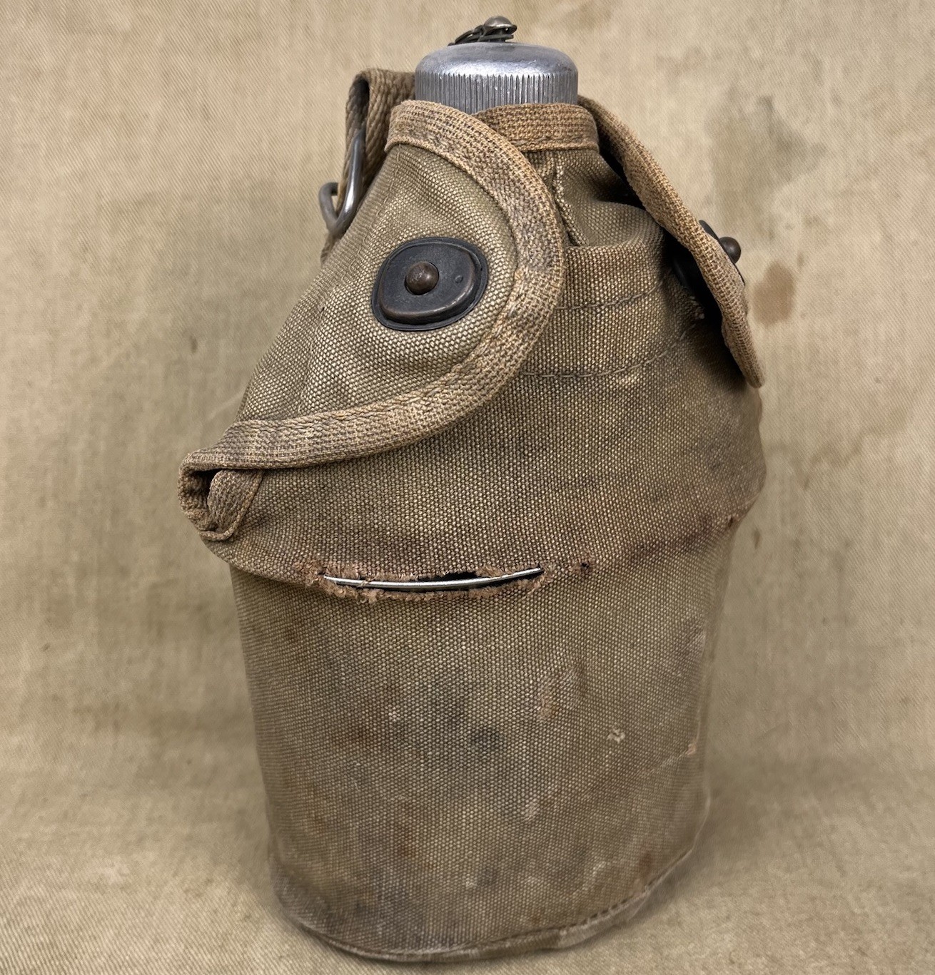 Original WWII WW2 USMC Second Pattern P2 Canteen Cover With Canteen And Cup