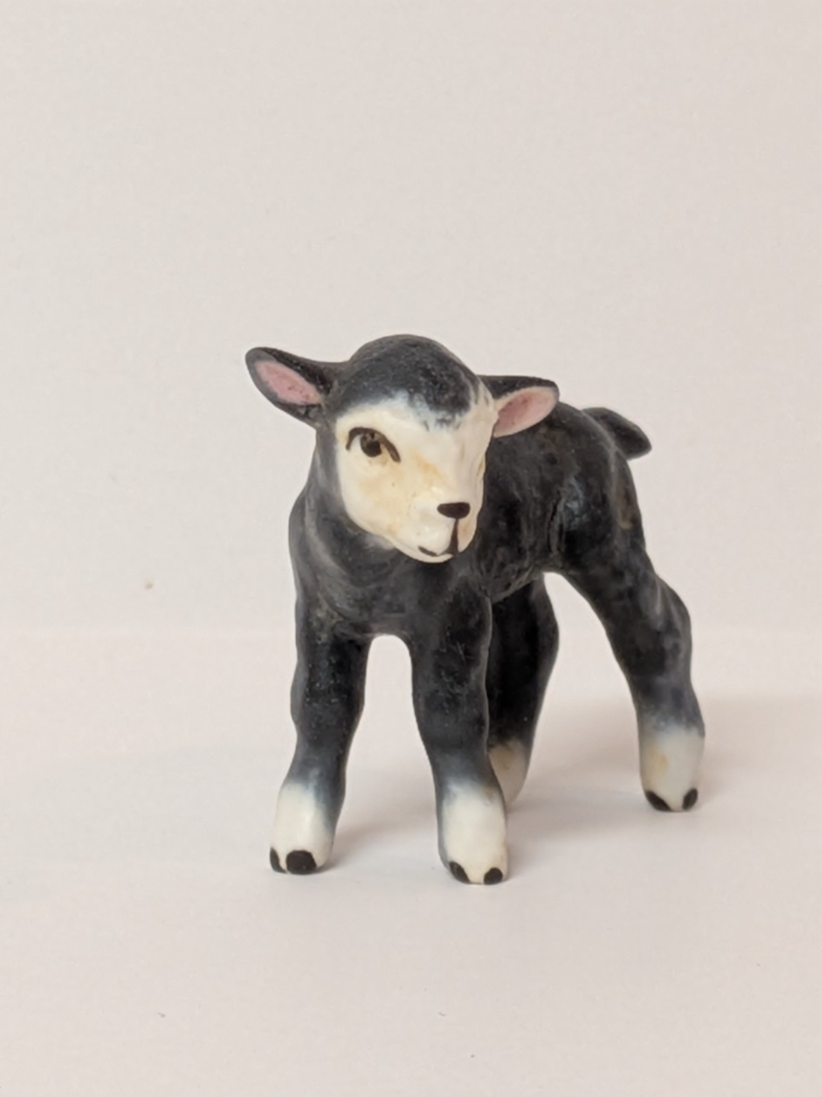 Rare Vtg Hagen Renaker Matte Black/Dark Gray Miniature Porcelain Lamb Figurine