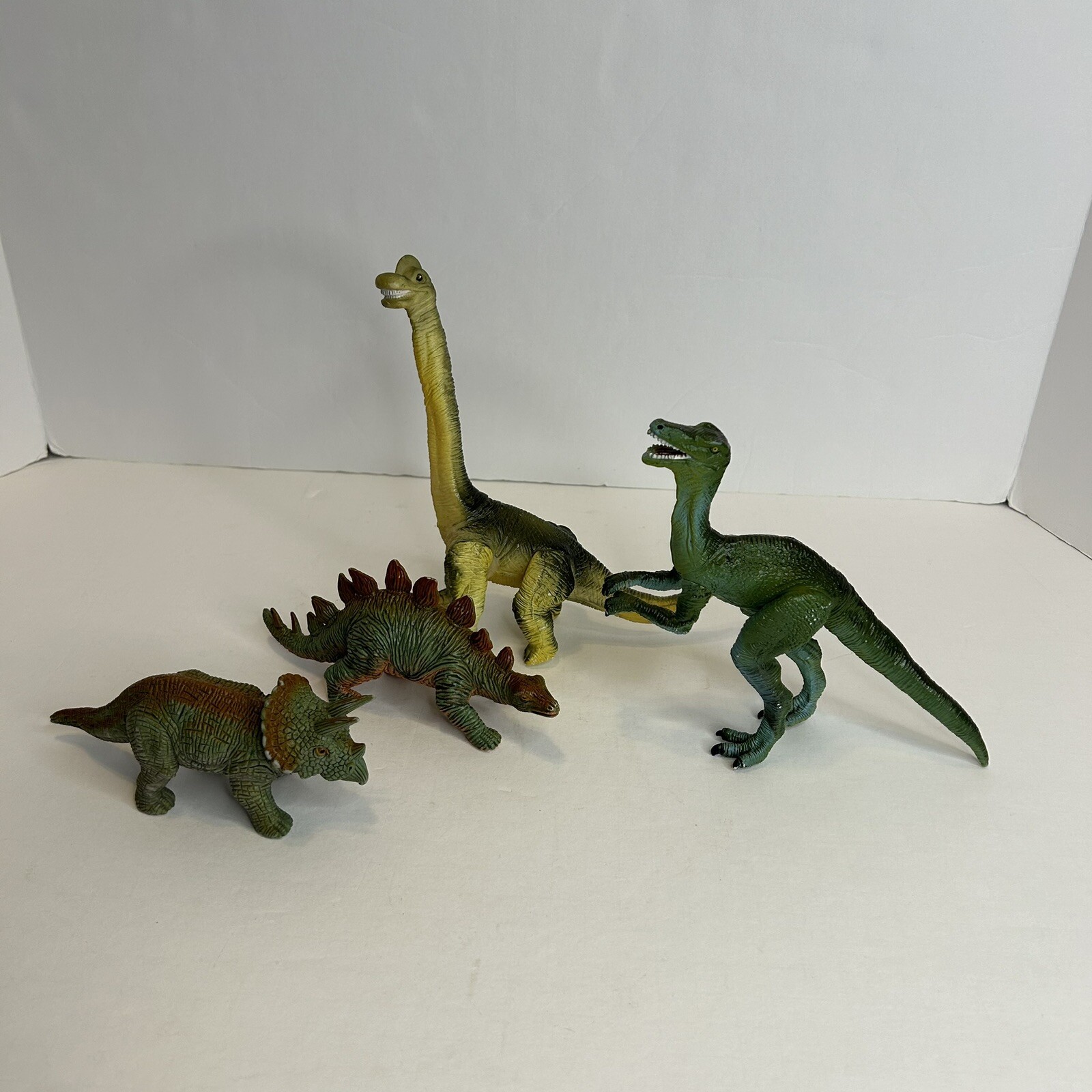 Vintage Dinosaurs Velociraptor Stegosaurus Triceratops Brachicsaurus 1993 Lot