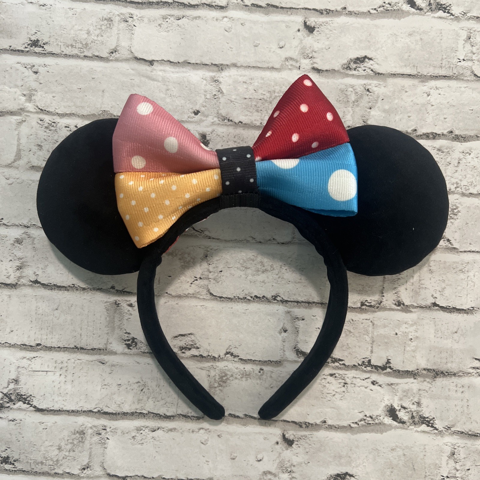Disney Harveys Minnie Lots of Dots Ear Headband Harvey\'s