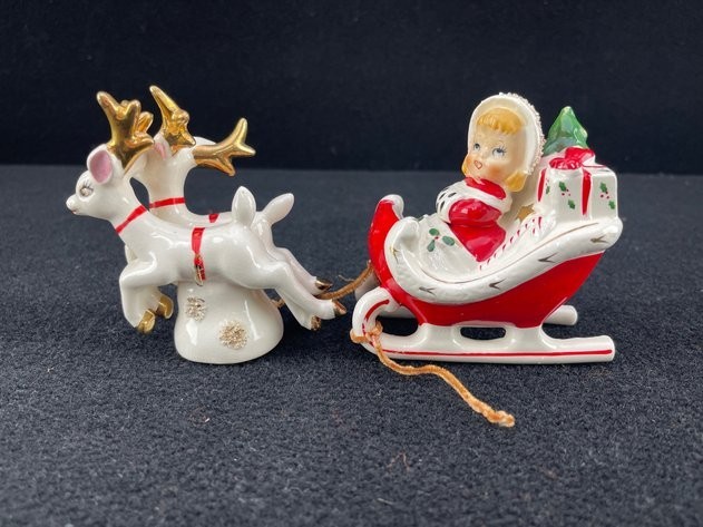 Vtg 1950s Relco Christmas Candy Cane Shopper Girl Sleigh 2 Reindeer Foil Label