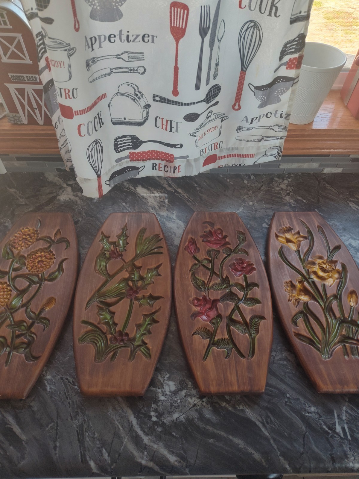 • Vintage 1960s Michigan Composition & Lamp Co Floral Wall Art - Set of 4