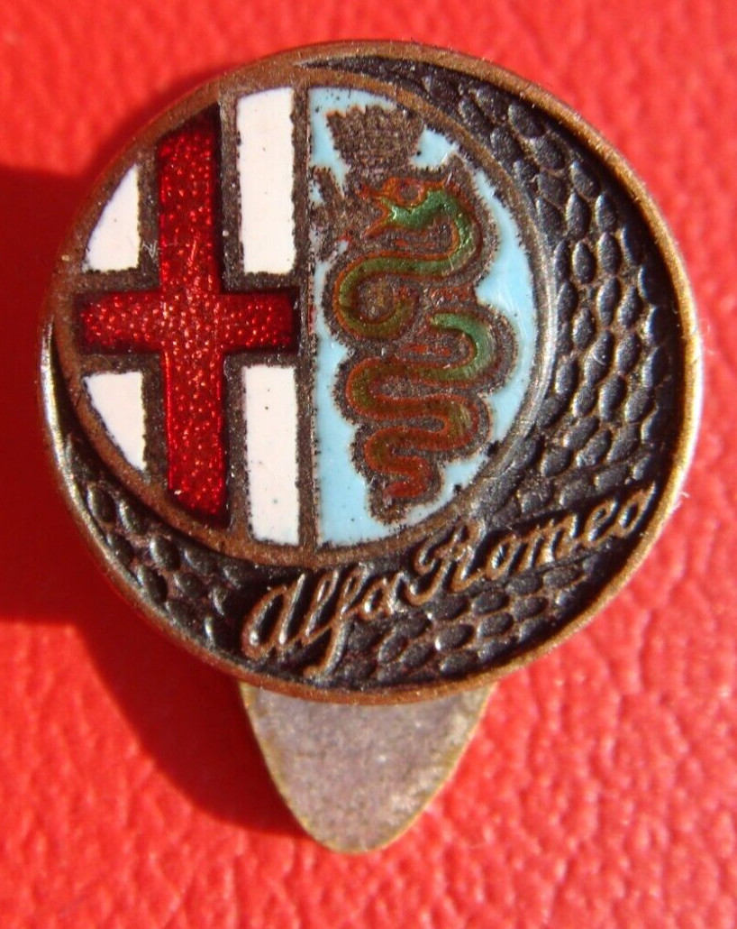 OLD ITALY ALFA ROMEO CAR LOGO LAPEL BADGE BY LORIOLI FRATELLI MILANO