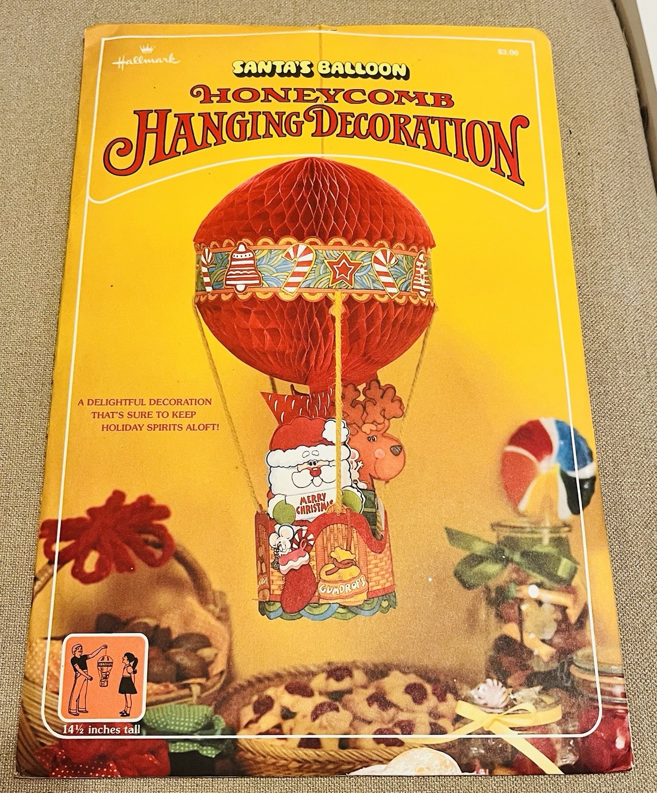  Vintage Hallmark Santa Hot Air Balloon Honeycomb Hanging Decoration 