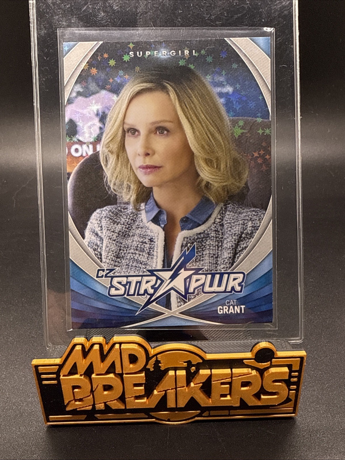 Cryptozoic DC Supergirl Season 1 - CAT GRANT (Flockhart) SILVER STR PWR S08 RED