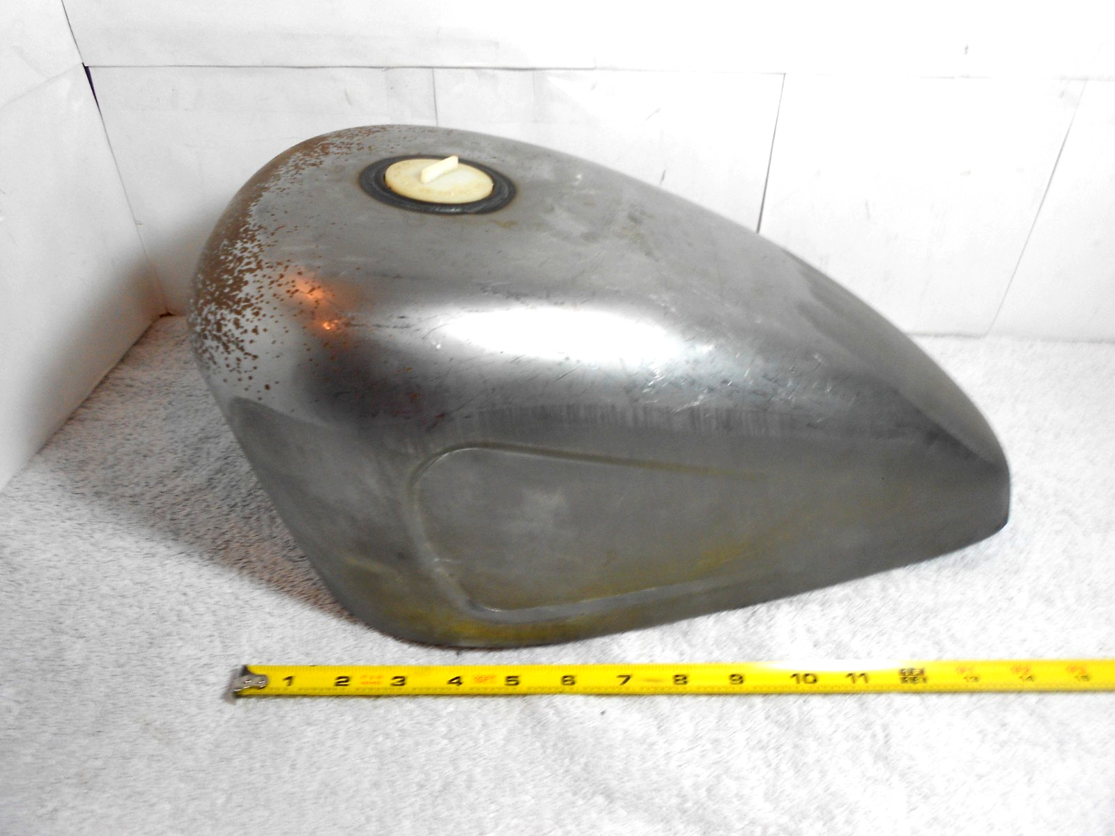 VINTAGE HARLEY MOTORCYCLE FUEL GAS TANK CUSTOM -15 x 9 x 7 in NEEDS PAINT- L 562