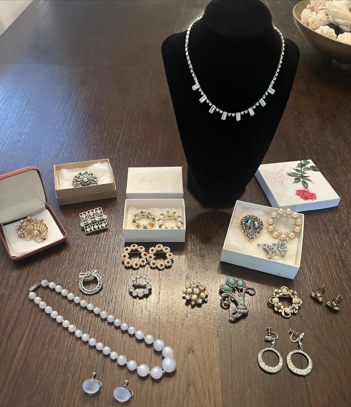 Grandma\'s Vintage Jewelry Lot Estate Items