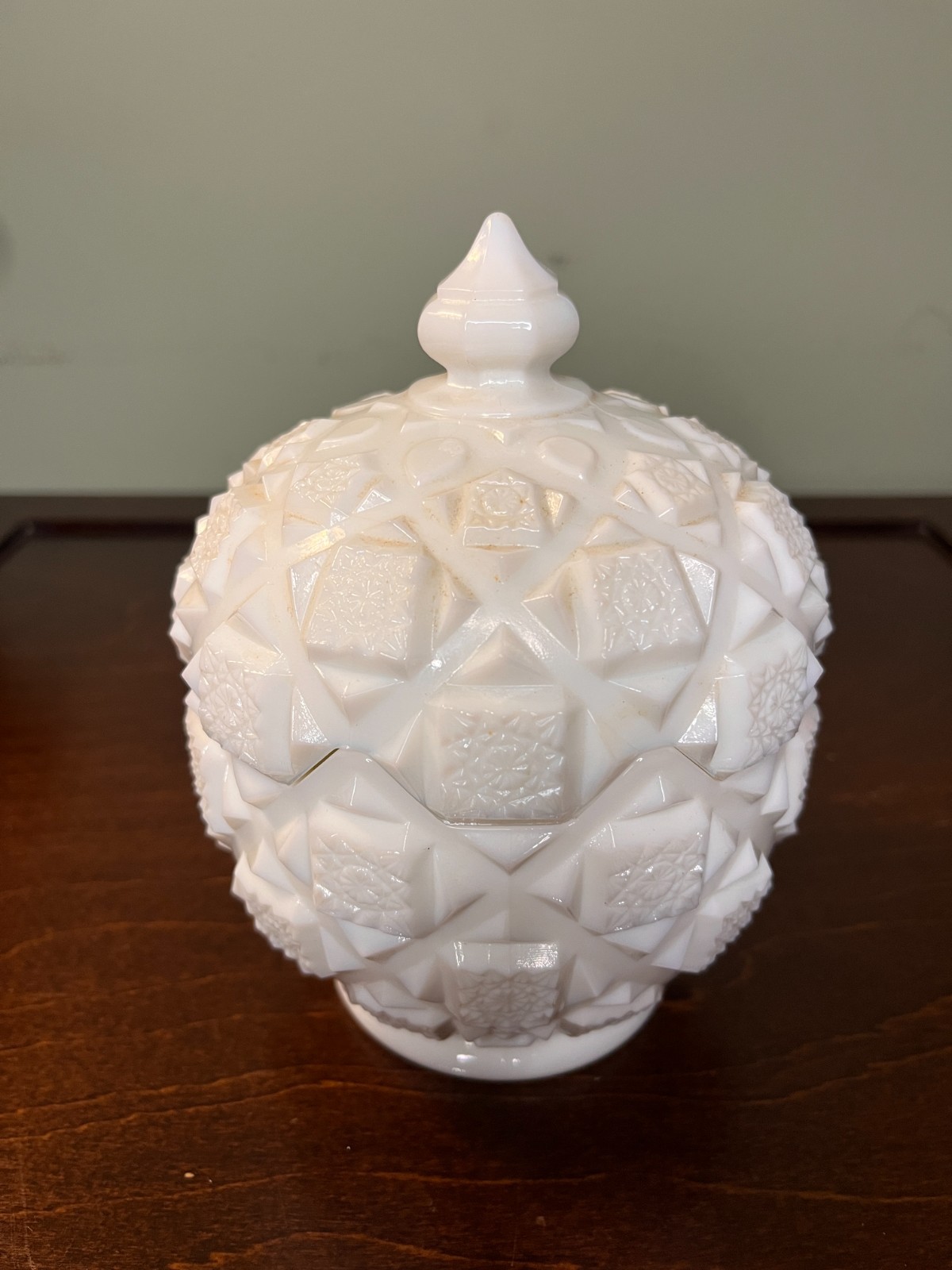 Vintage Westmoreland WG Milk Glass Old Quilt Covered Candy Dish Compote
