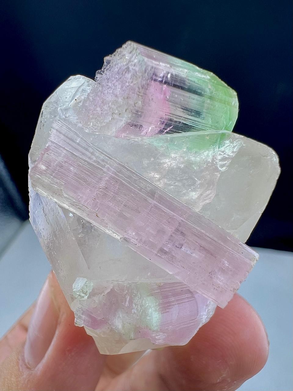 86.90g  terminated watermelon tourmaline with quartz specimen siez: 50x40x28mm